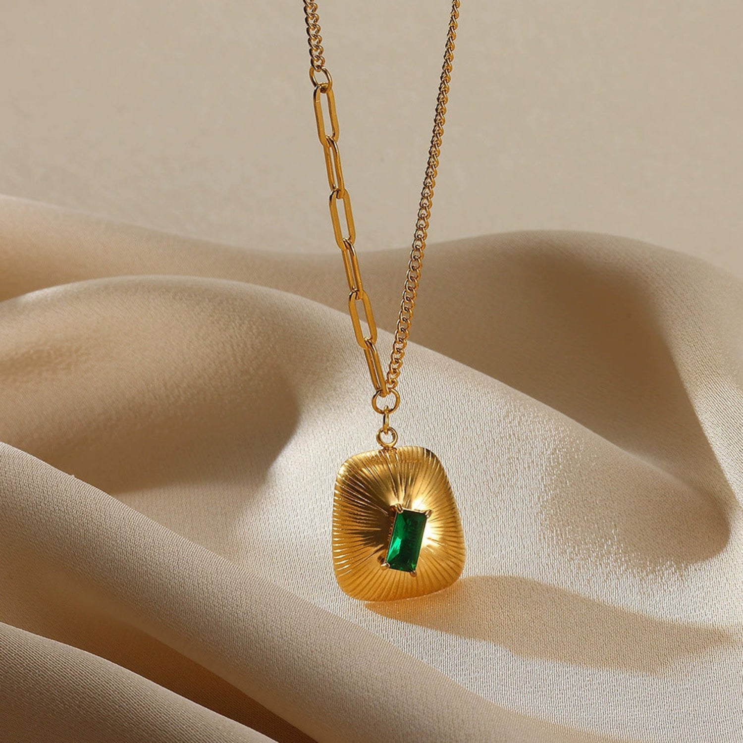 Gold Emerald Shield Necklace JLTN1792