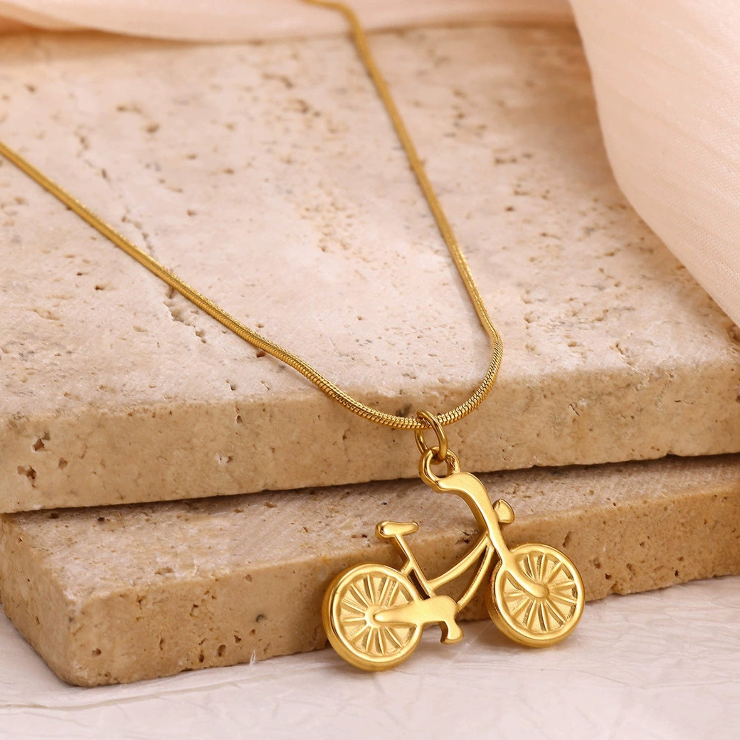 Gold Bicycle Snake Necklace JLTN1798