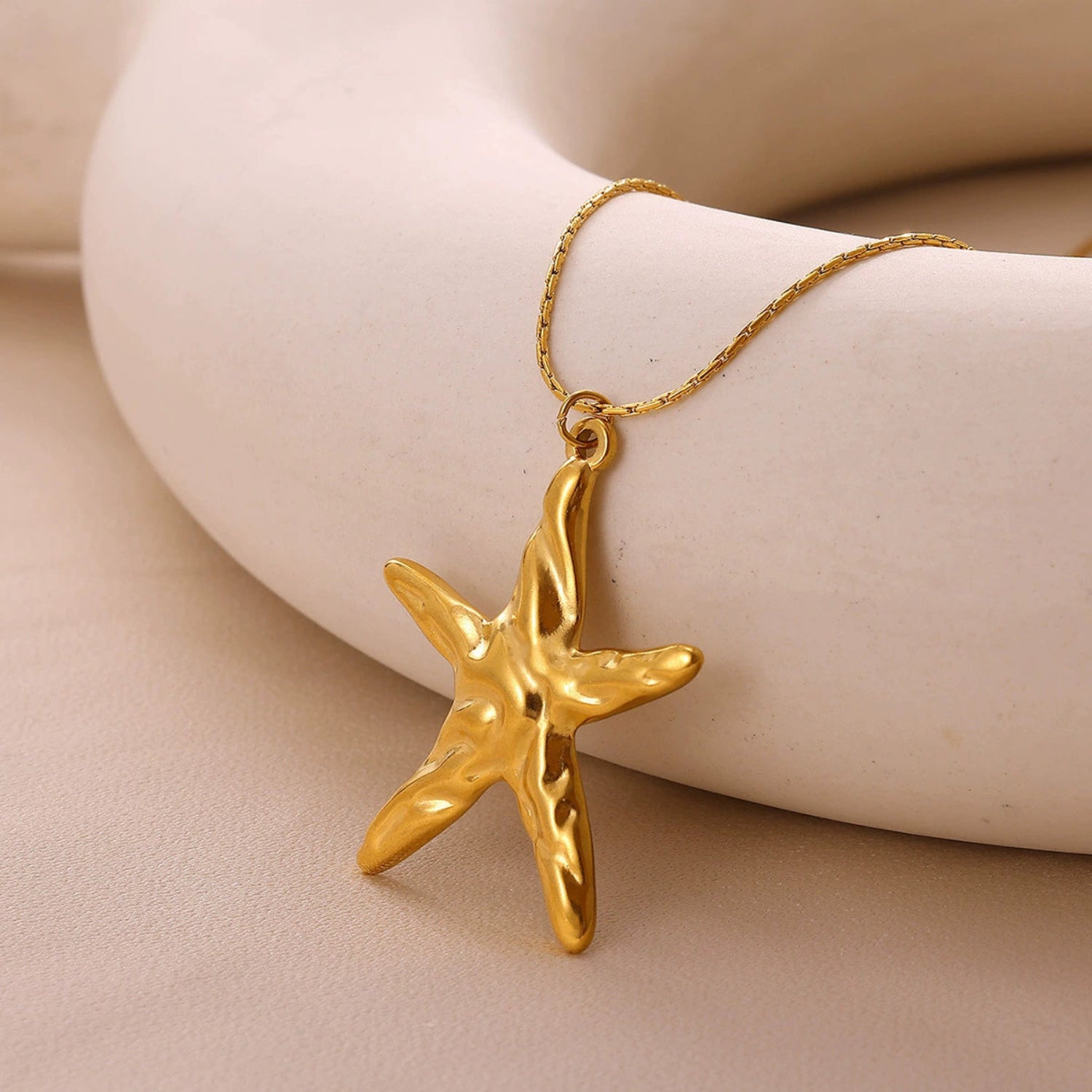 Gold Starfish Link Necklace JLTN1799