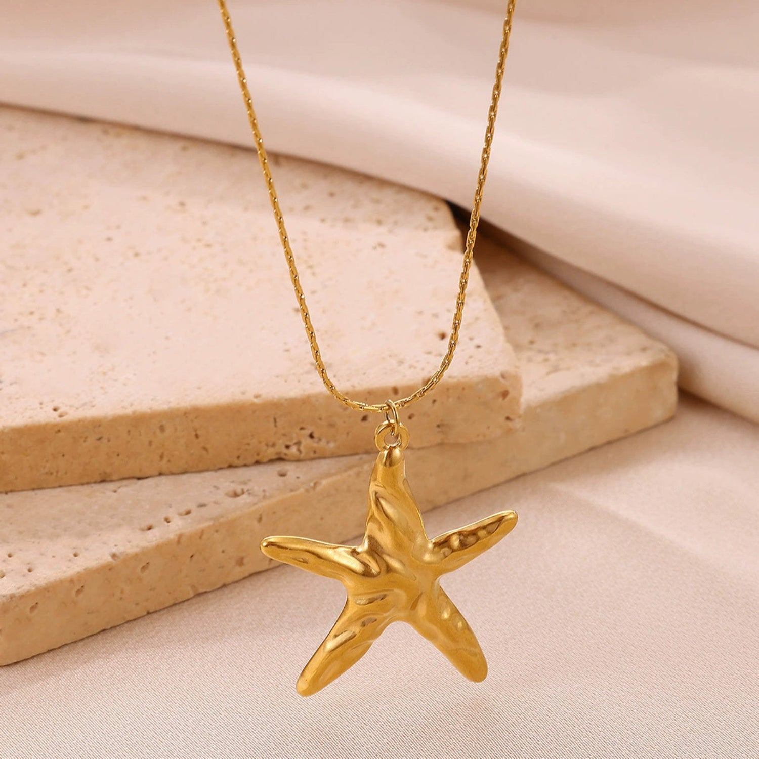 Gold Starfish Link Necklace JLTN1799
