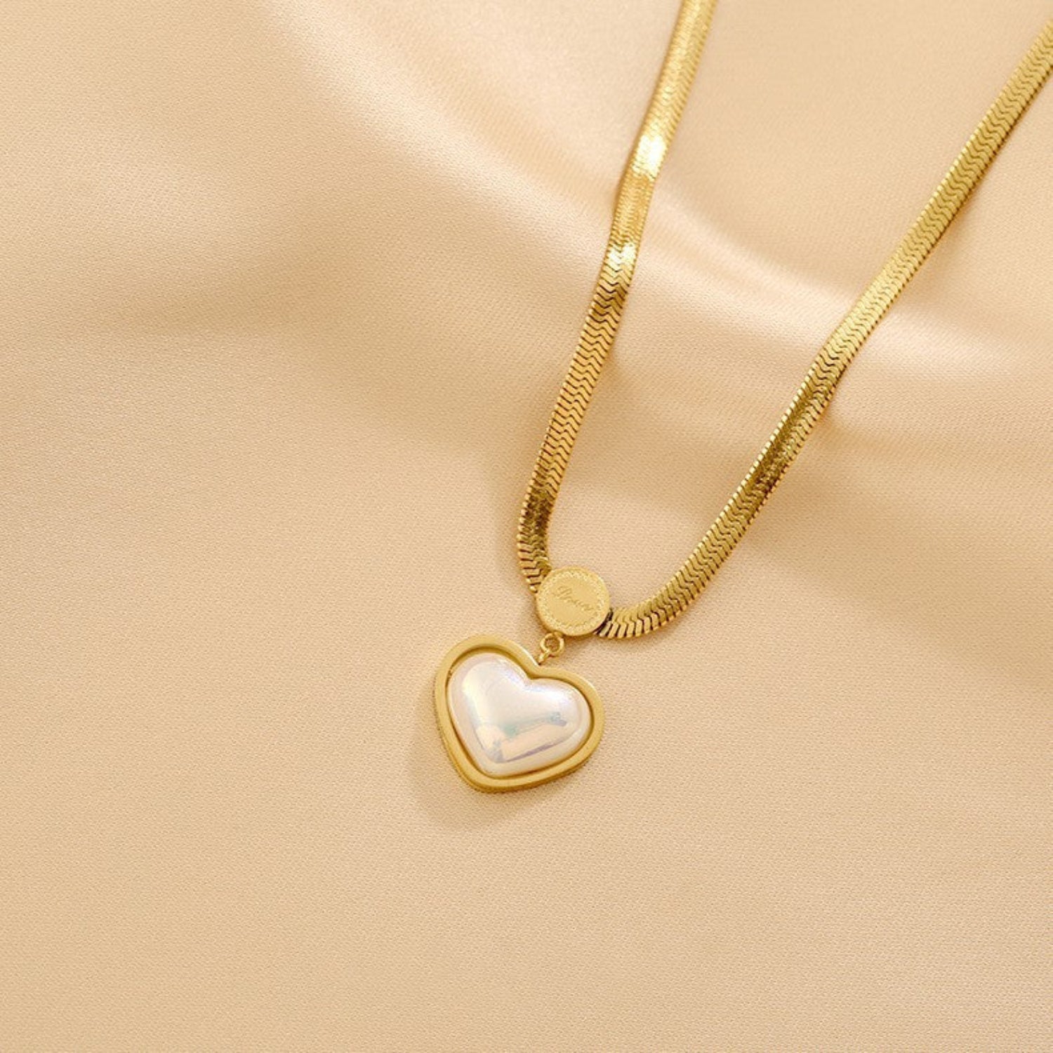 Gold Heart Faux Pearl Necklace JLTN1860