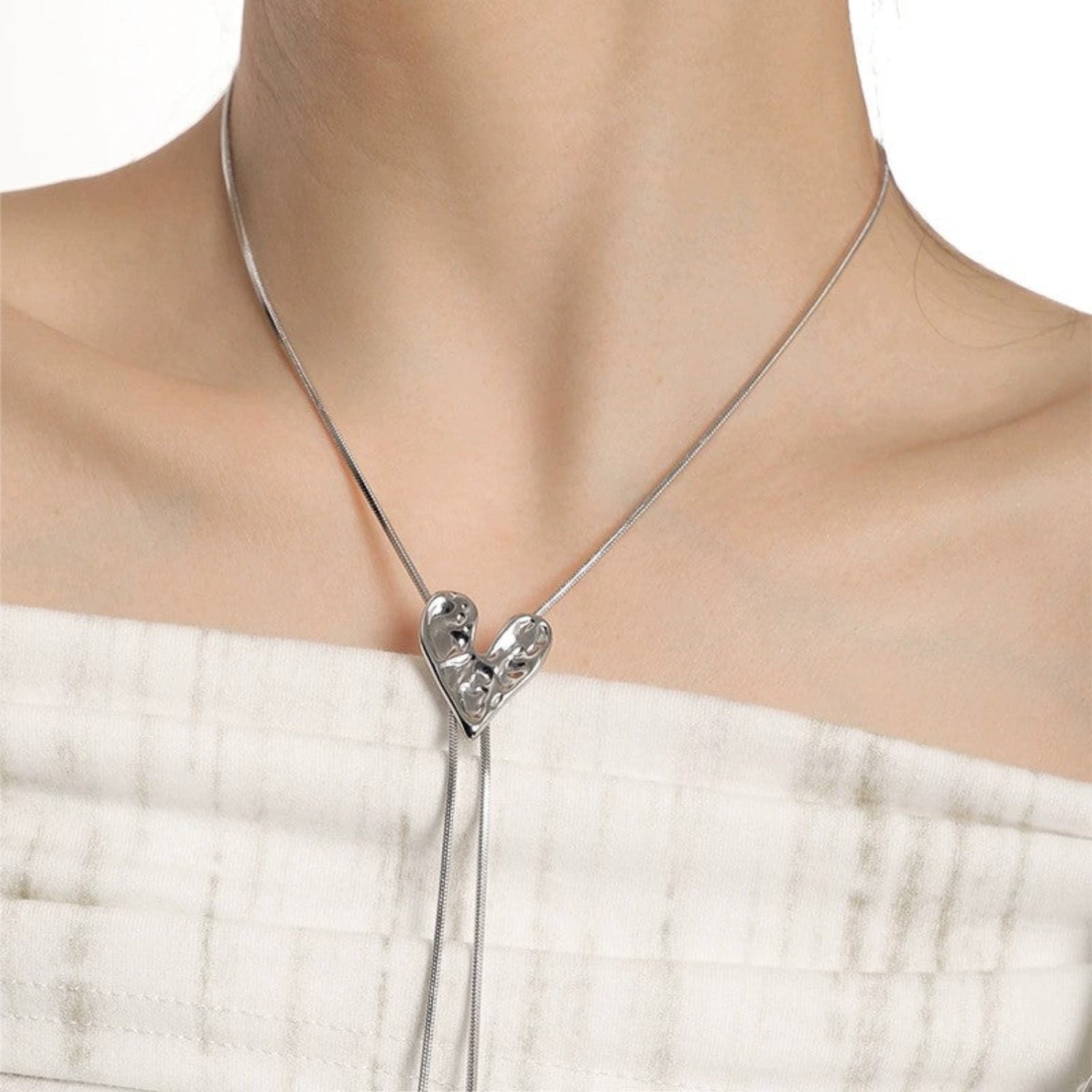 Silver Hammered Heart Lariat Necklace JLTN1866