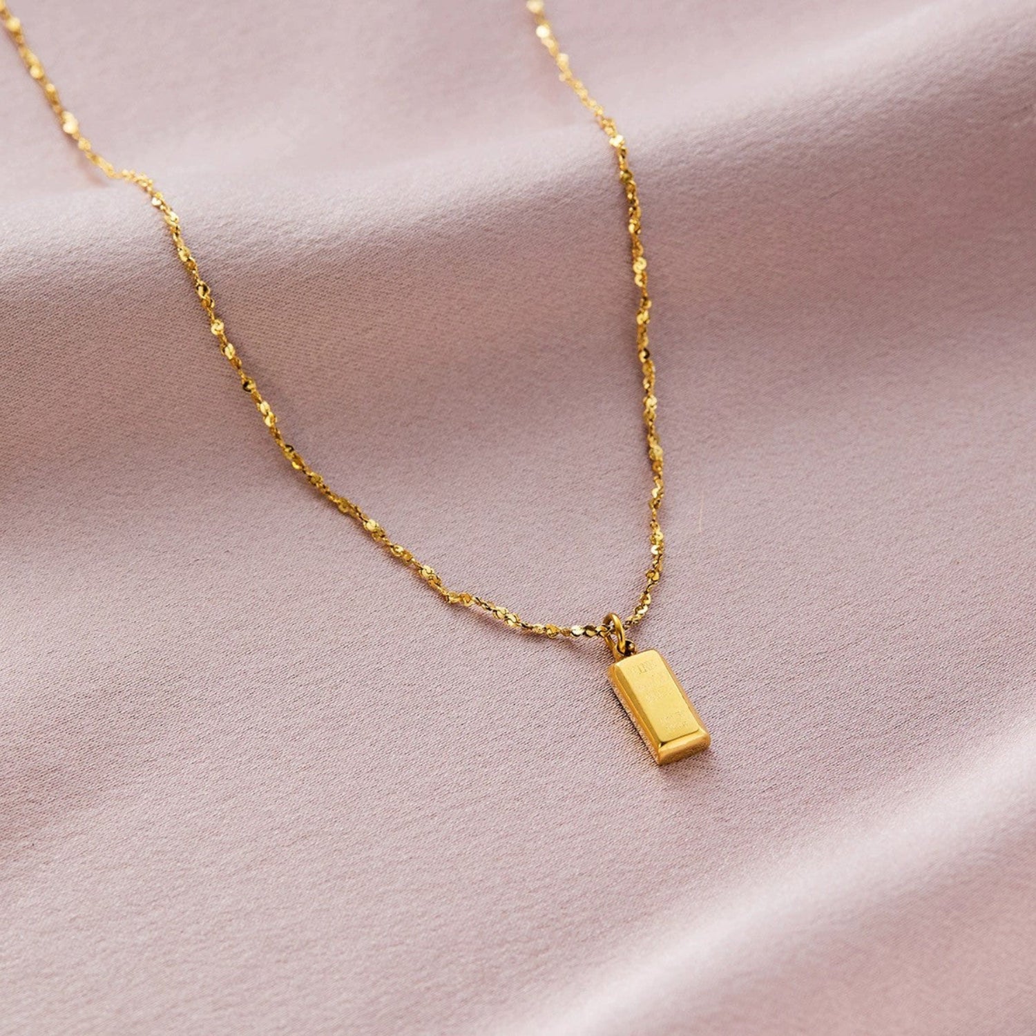 Minimalist Gold Bar Pendant Necklace JLTN1874