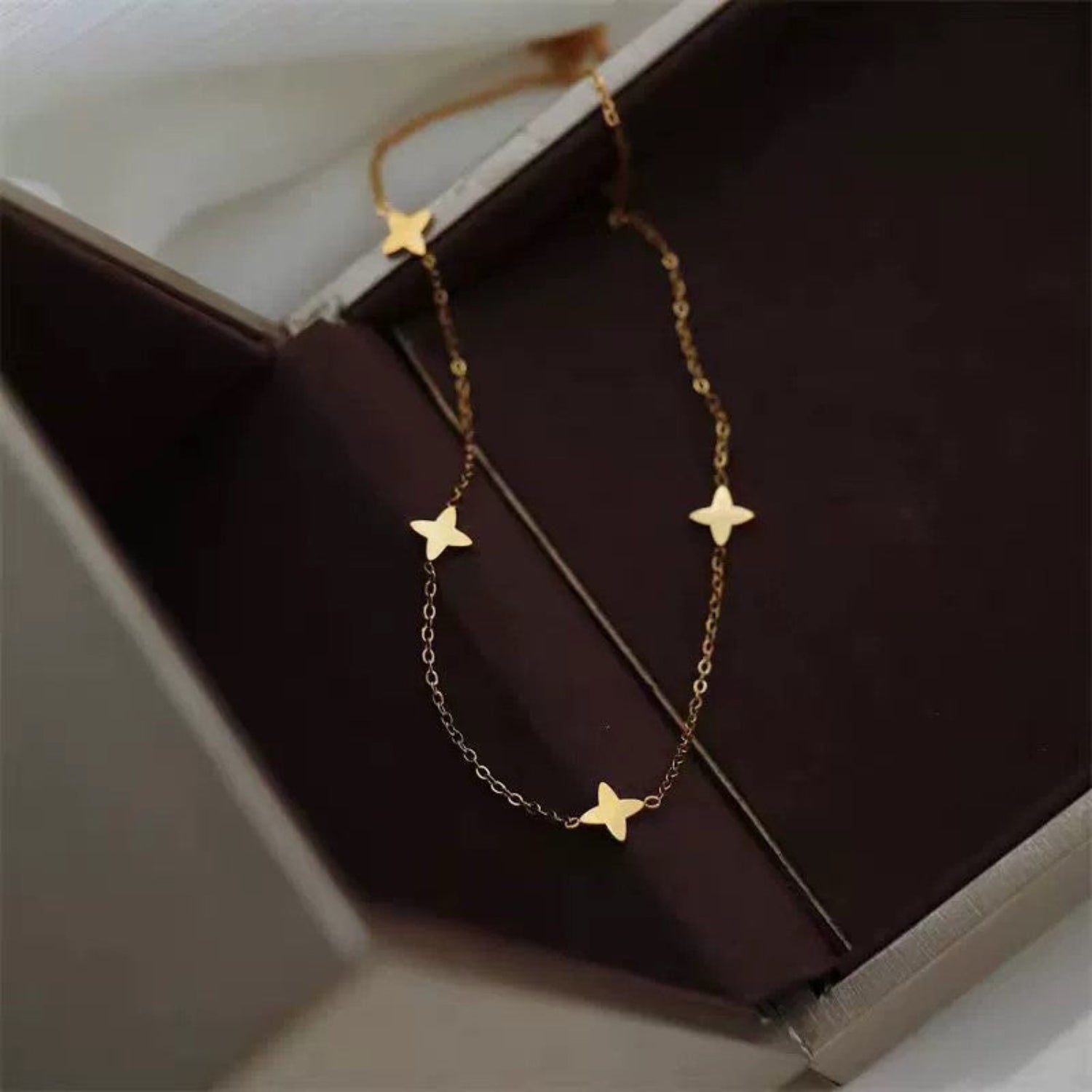 Gold Four-Point Star Station Necklace JLTN1896