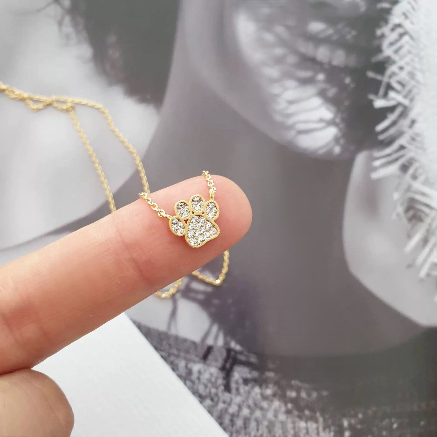 Golden Paw Crystal Necklace JLTN1947