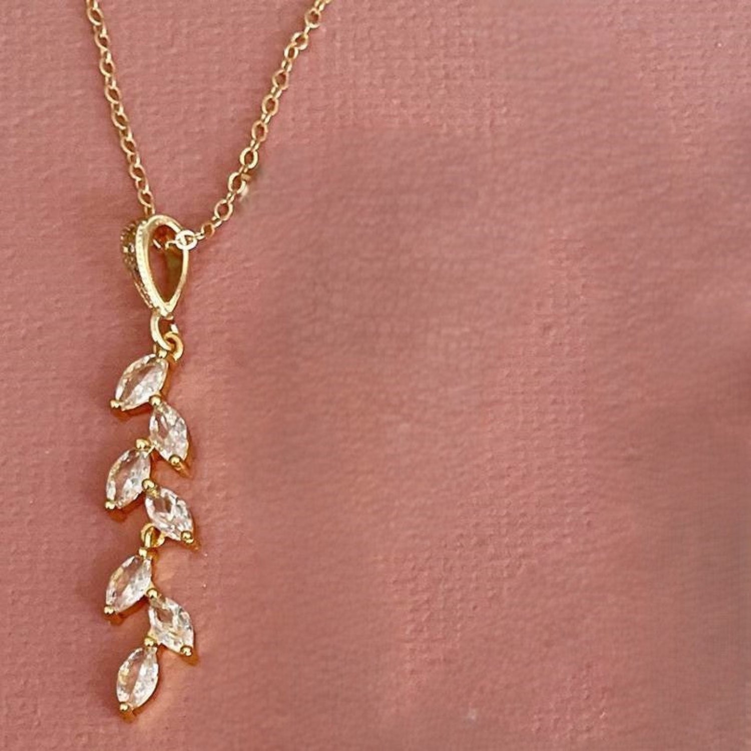 Gold Vine Crystal Leaf Necklace JLTN1949