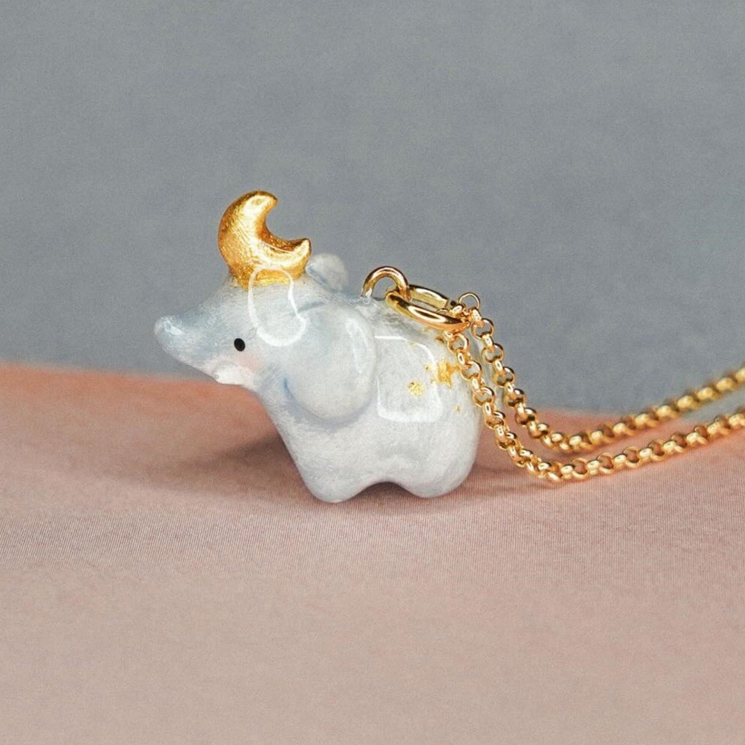 Gold Moon White Elephant Necklace JLTN1952