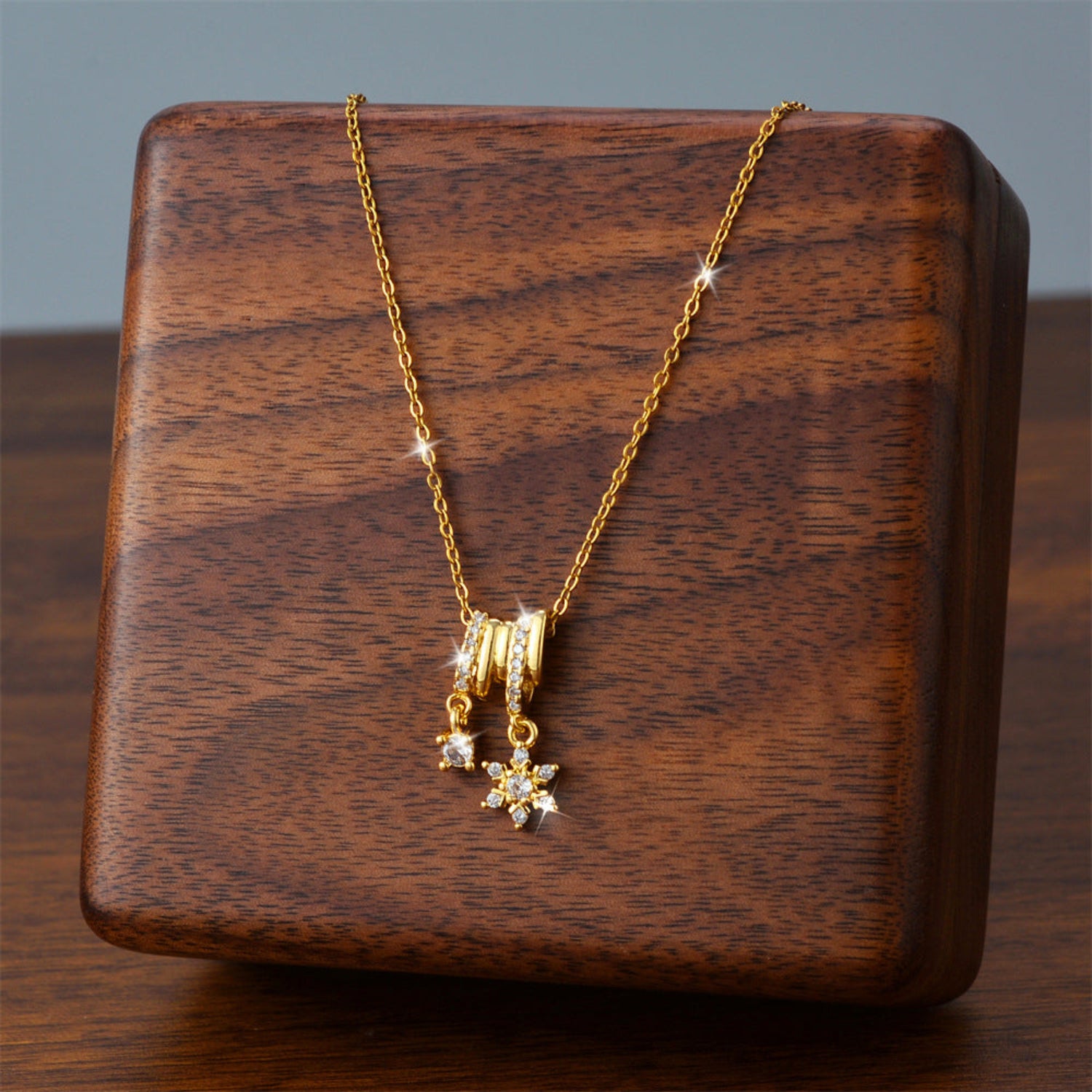 Gold Snowflake Crystal Charm Necklace JLTN1961