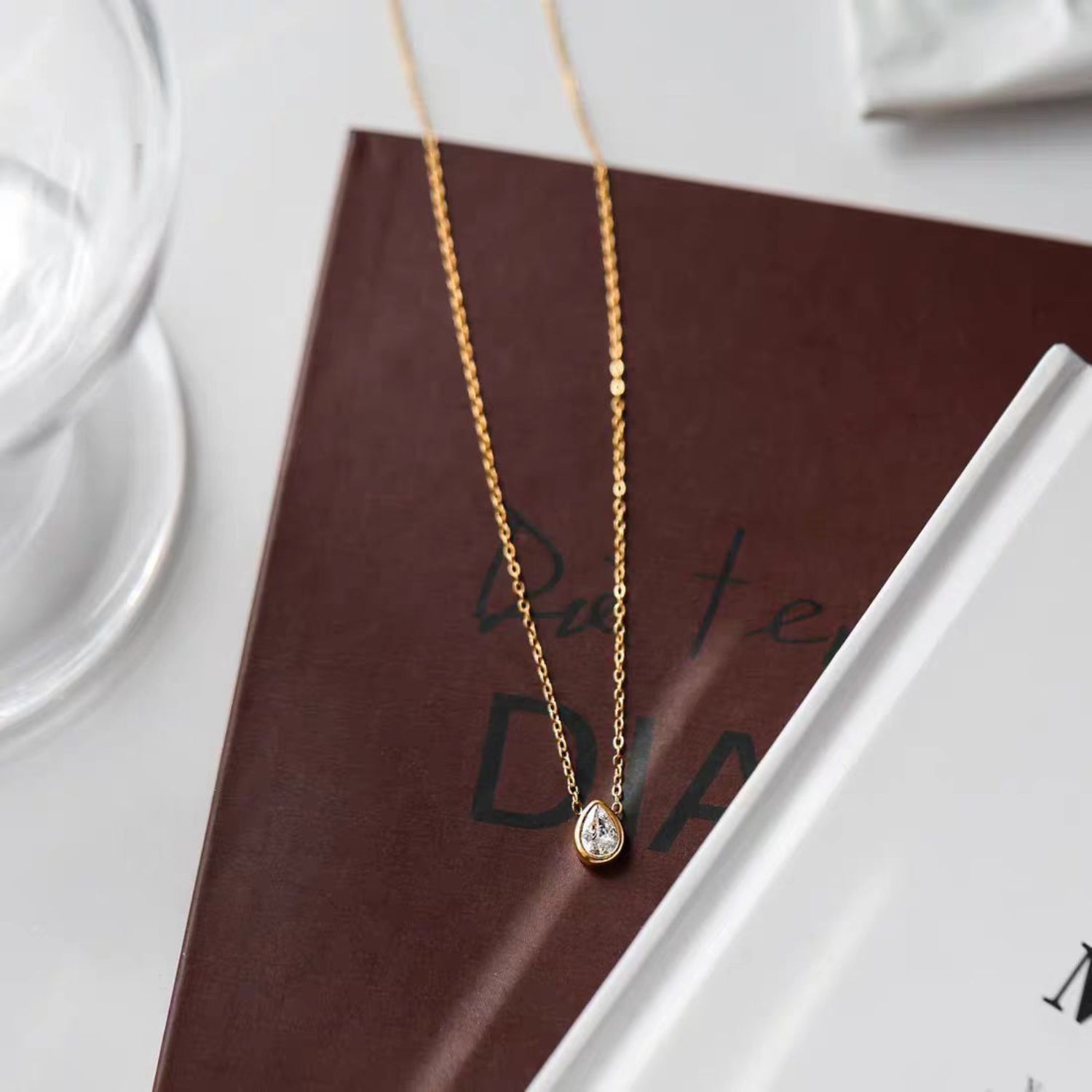 Gold Teardrop Crystal Necklace JLTN1983