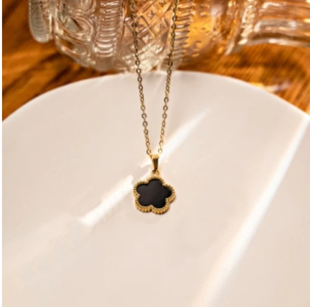 Black Clover Pendant Necklace JLTN1986