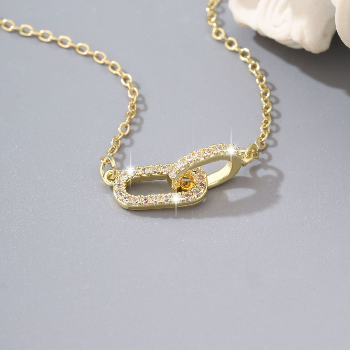 Gold Geometric Crystal Open-Link Pendant Necklace JLTN2081