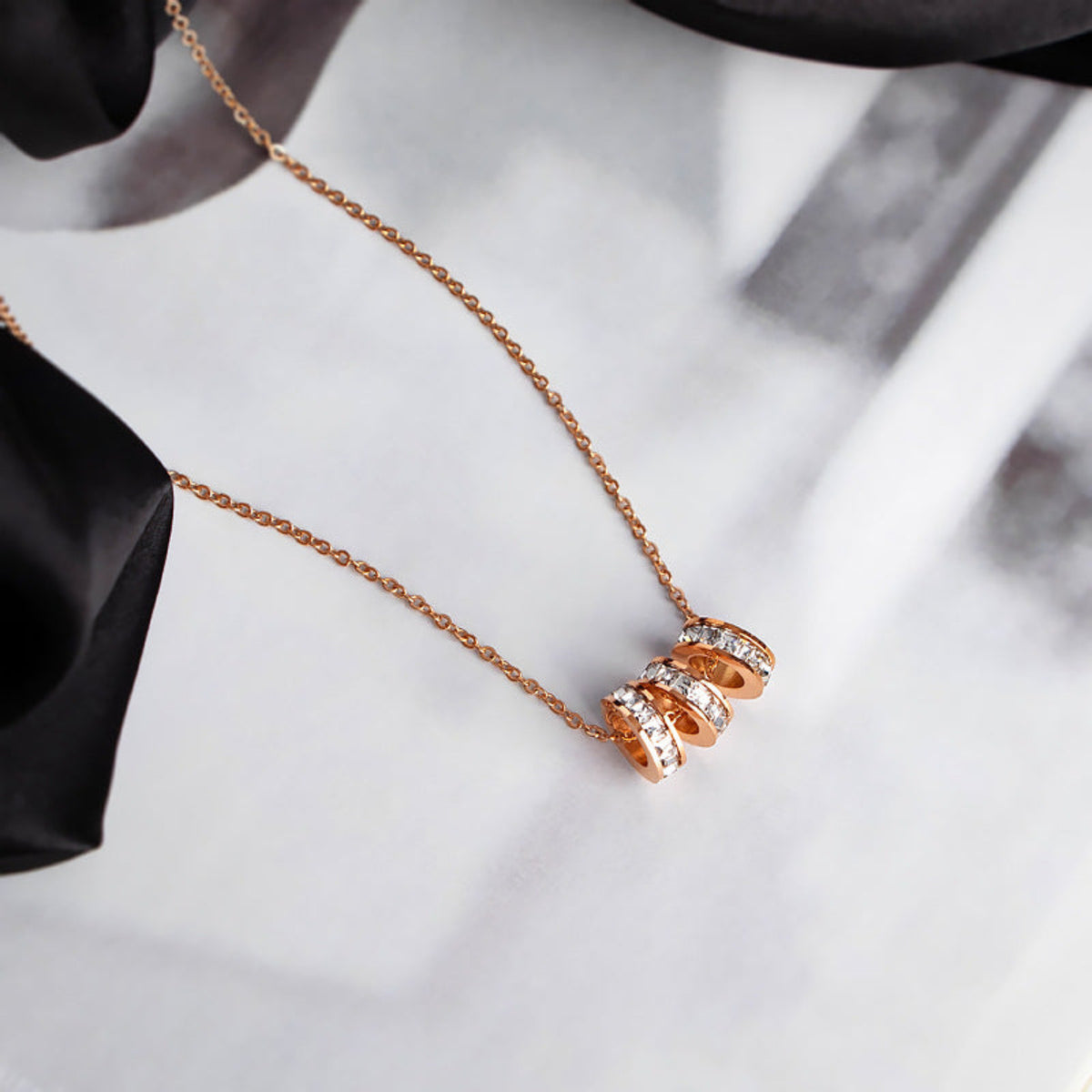 Rose Gold Double Ring Pendant Necklace JLTN2085