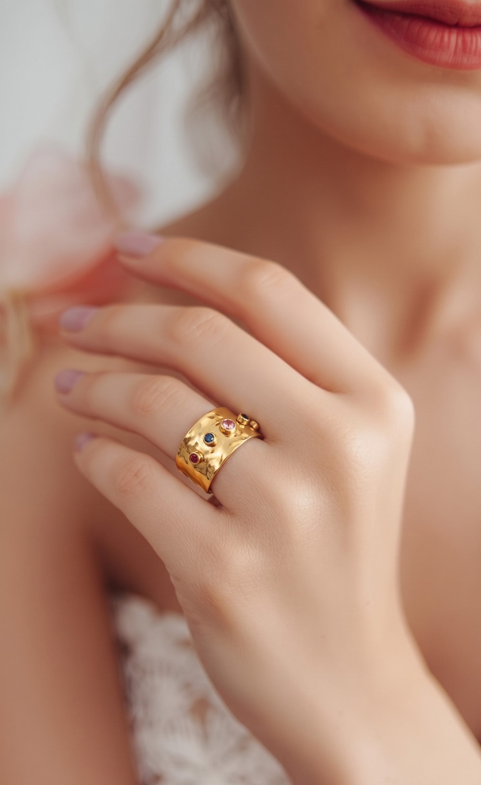 Hammered Artificial Ring with Multicolor Stones jltr0255