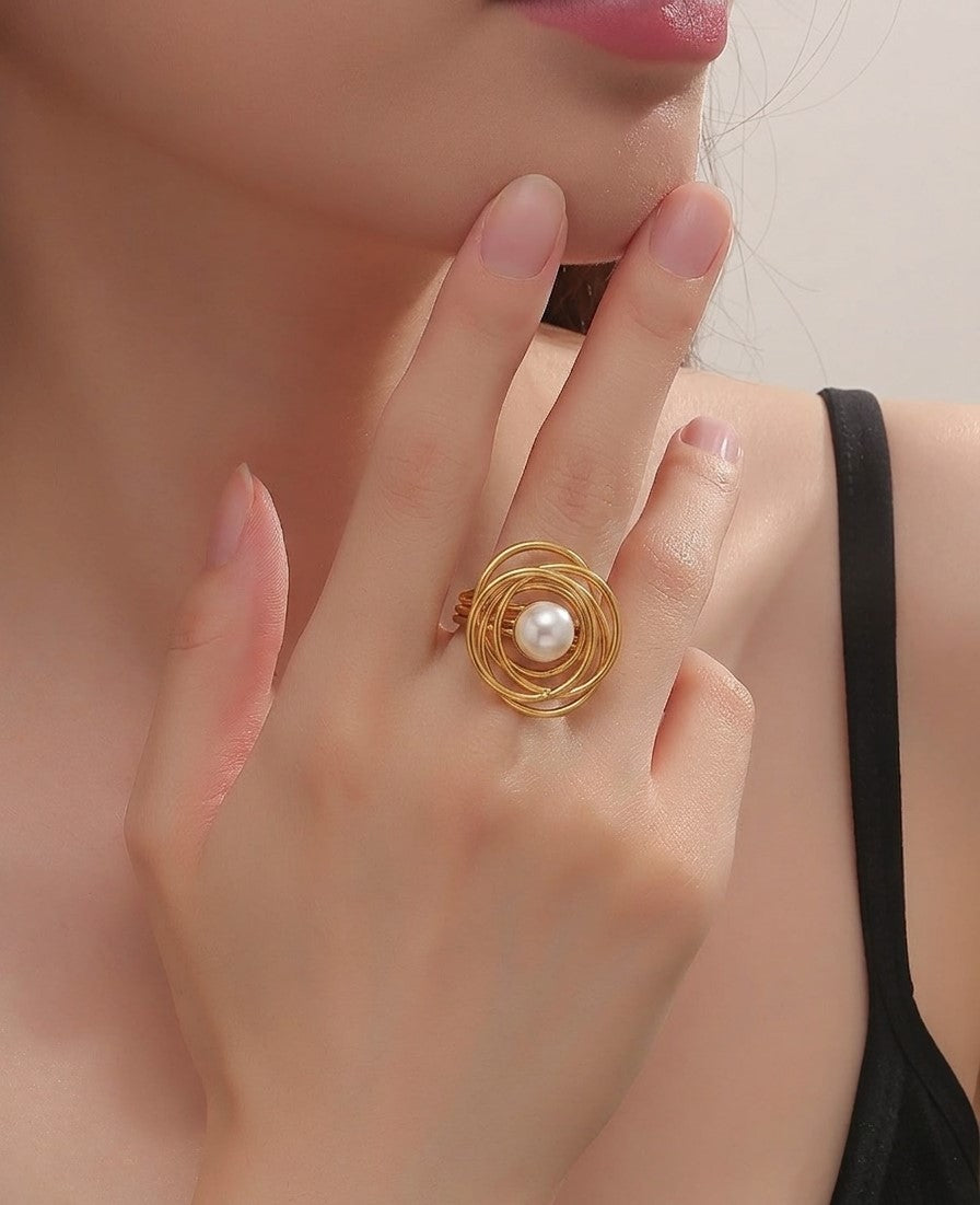 Spiral Orbit Pearl With Multi Circular Overlayered Gold Ring JLTR0429