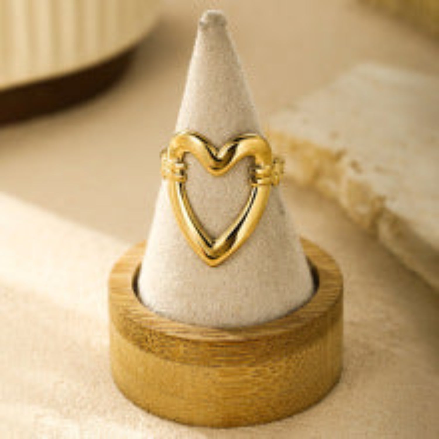 Elegant Open Heart Gold Ring for Women JLTR0484