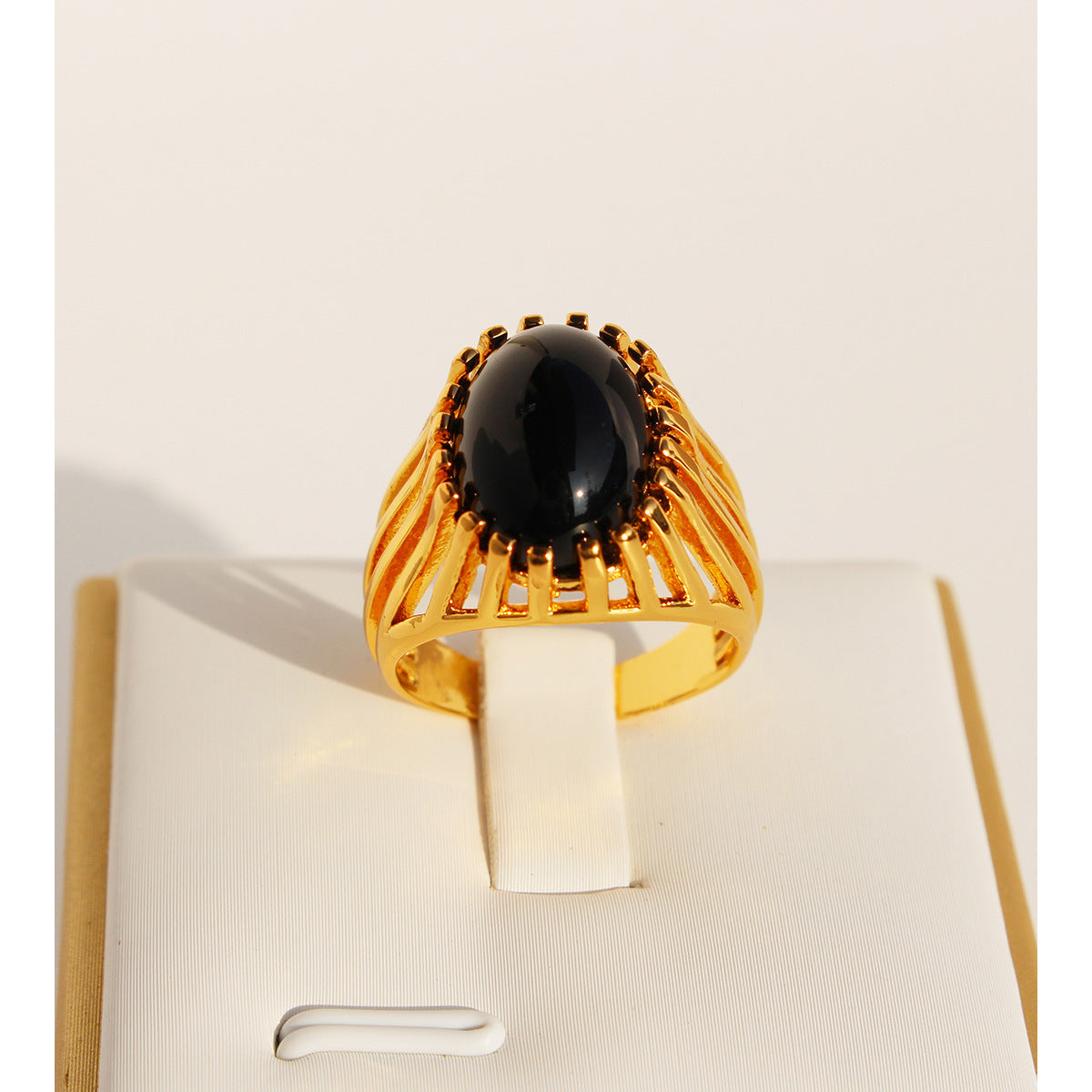 Luxe Black Noir Oval Ring JLTR0588
