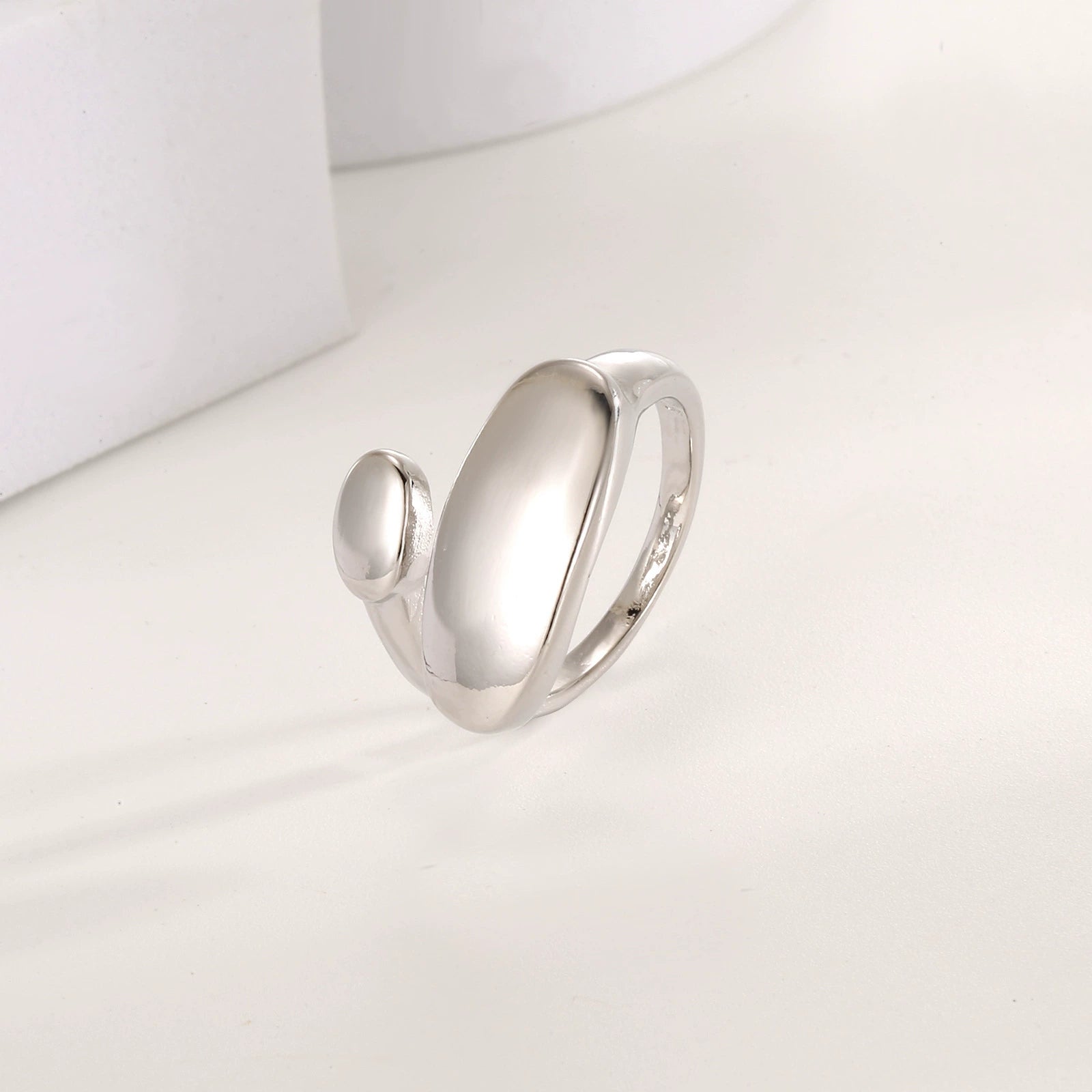 Minimalist Silver Open Ring with Oval Accents JLTR0609