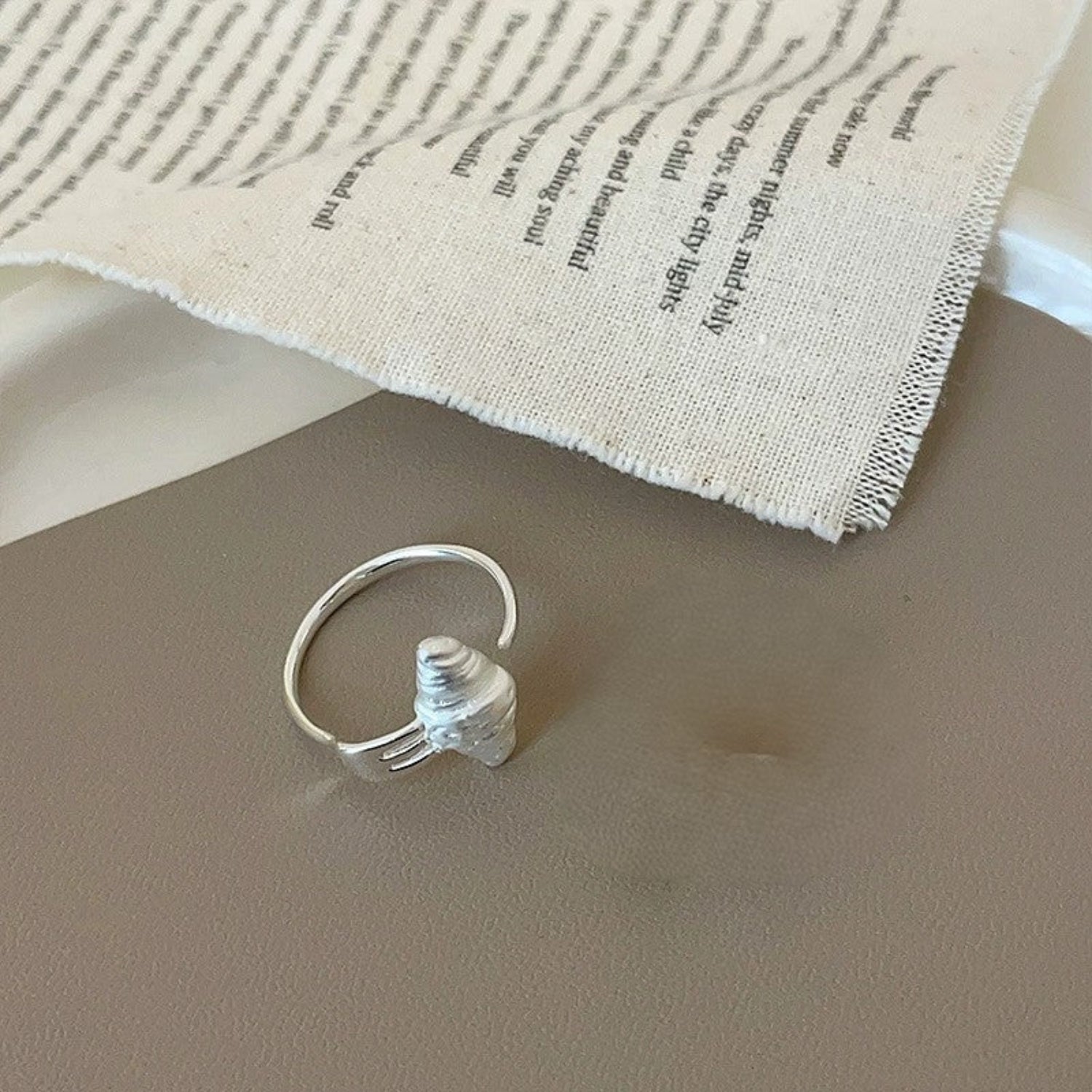 Silver Shell Adjustable Ring JLTR0617