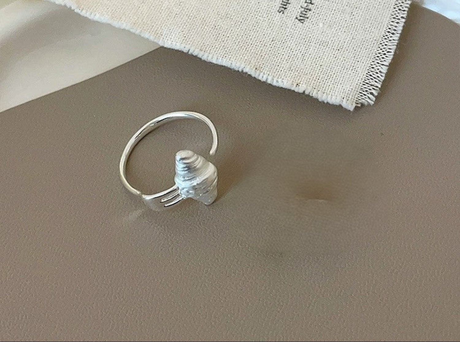 Silver Shell Adjustable Ring JLTR0617