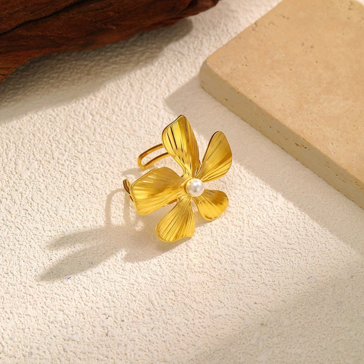 18k Gold Plated Floral Pearl Statement Ring JLTR0668