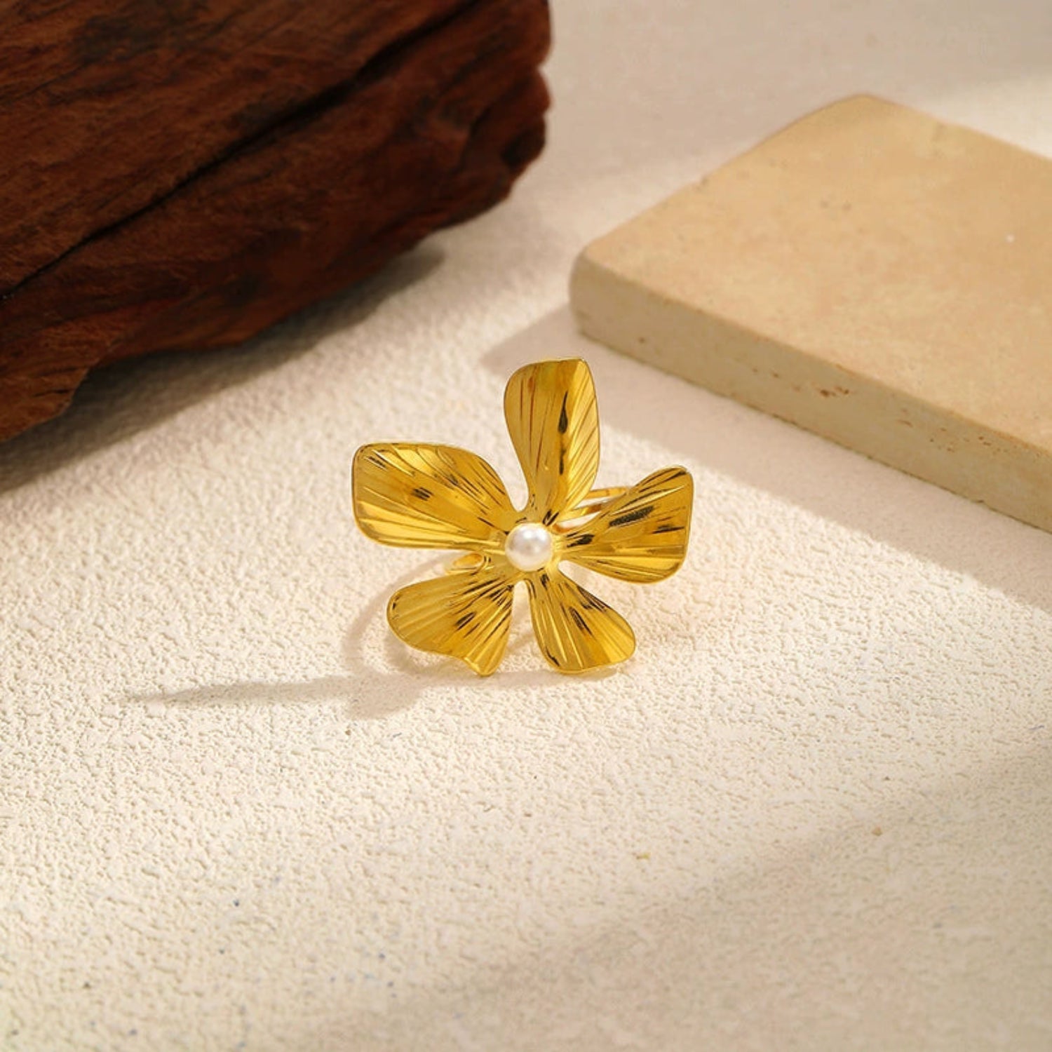 18k Gold Plated Floral Pearl Statement Ring JLTR0668