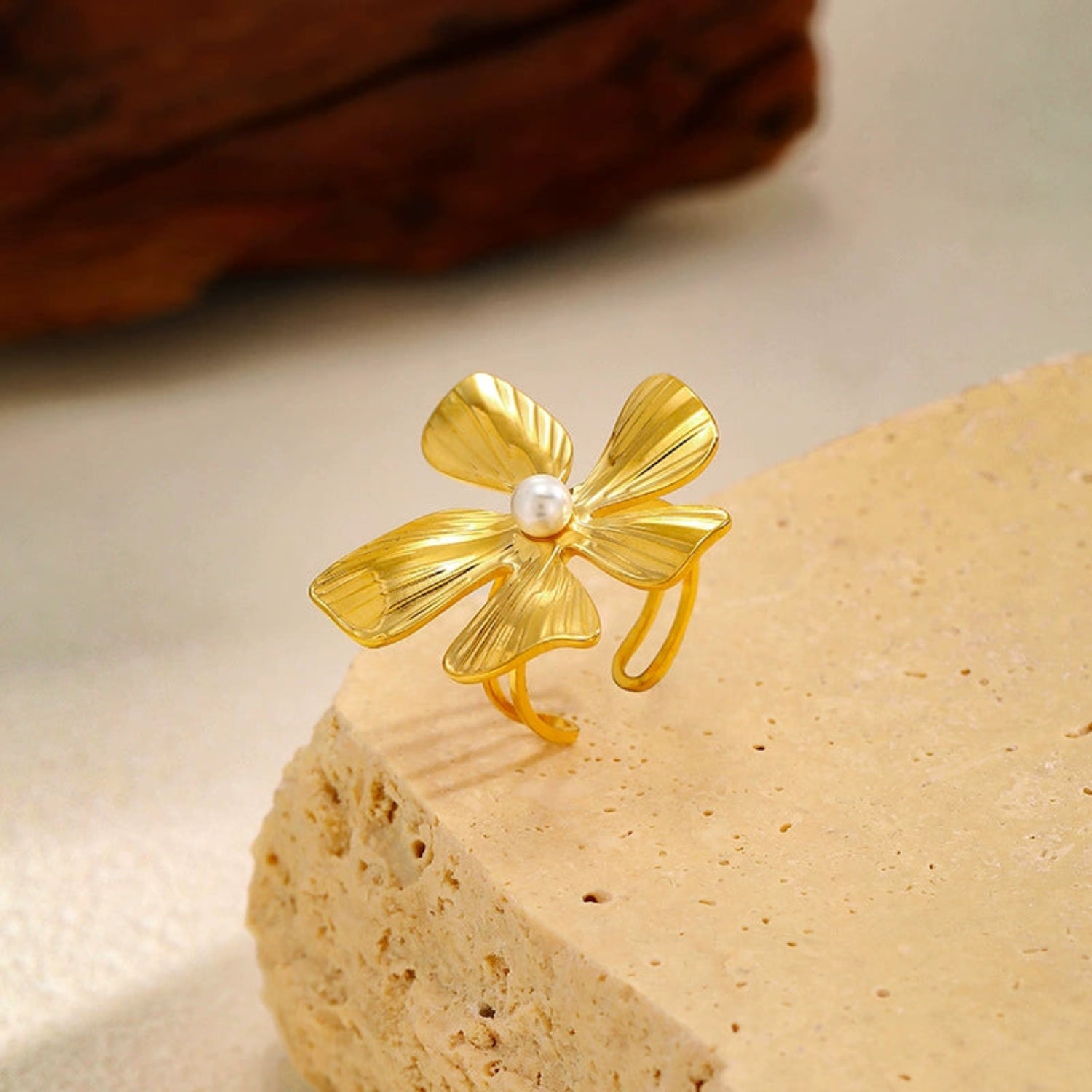 18k Gold Plated Floral Pearl Statement Ring JLTR0668