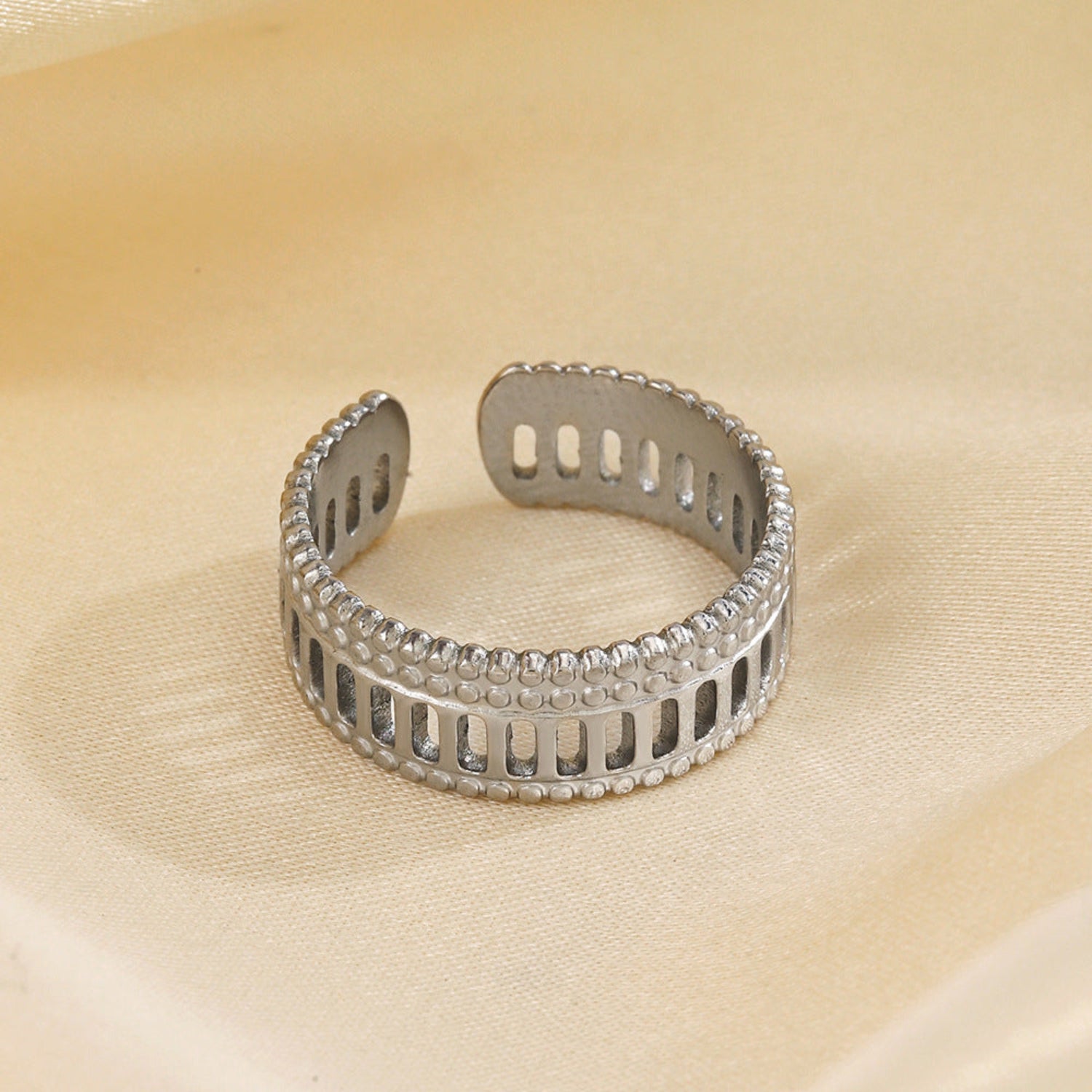 Silver Hollow Beaded Open Ring JLTR0737
