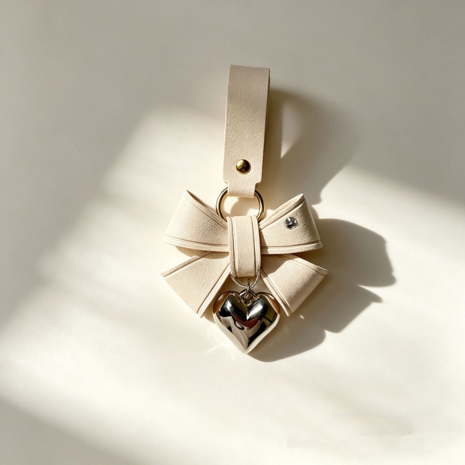 Beige Bow Heart Keychain MWK0024