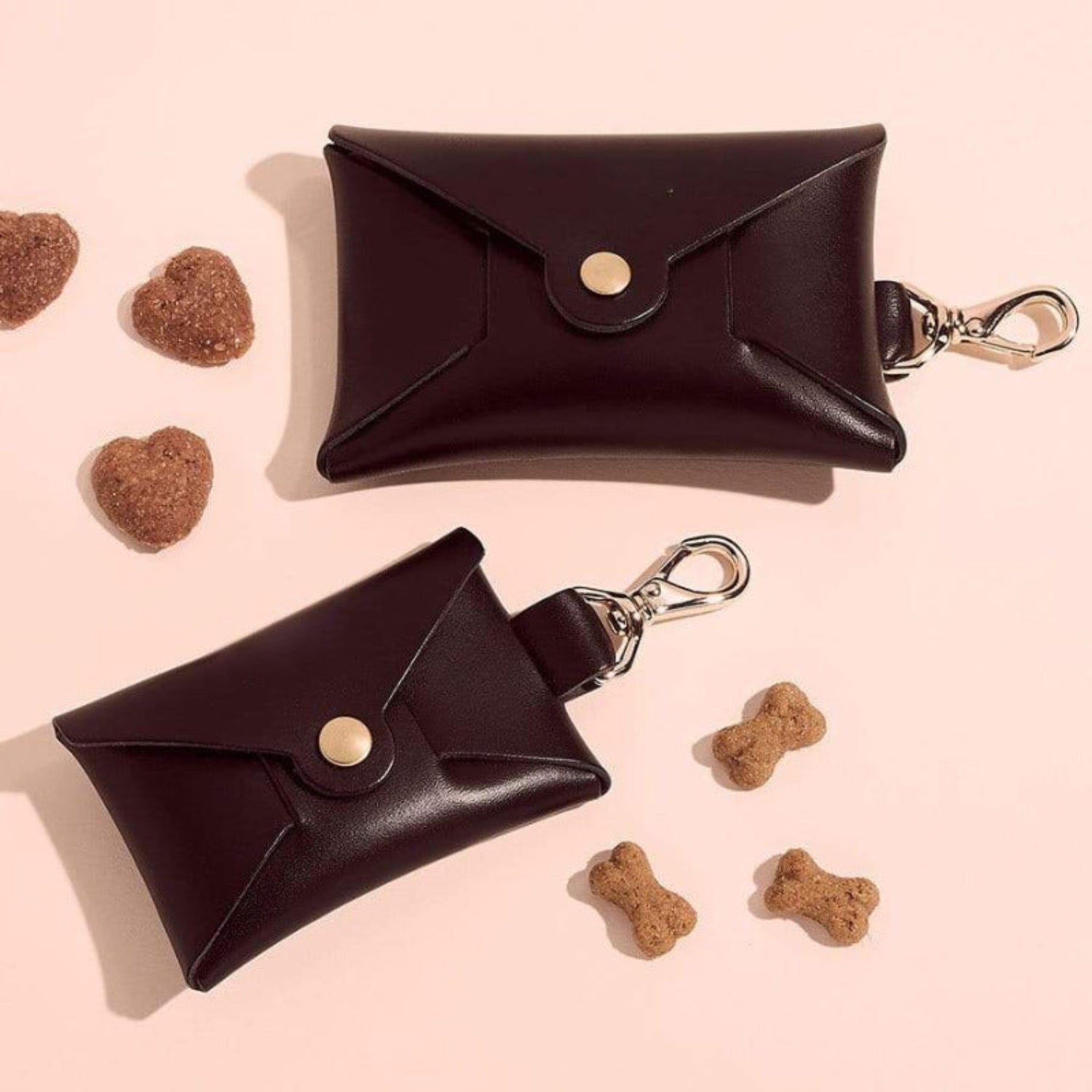 Black Envelope Style Keychain MWK0052