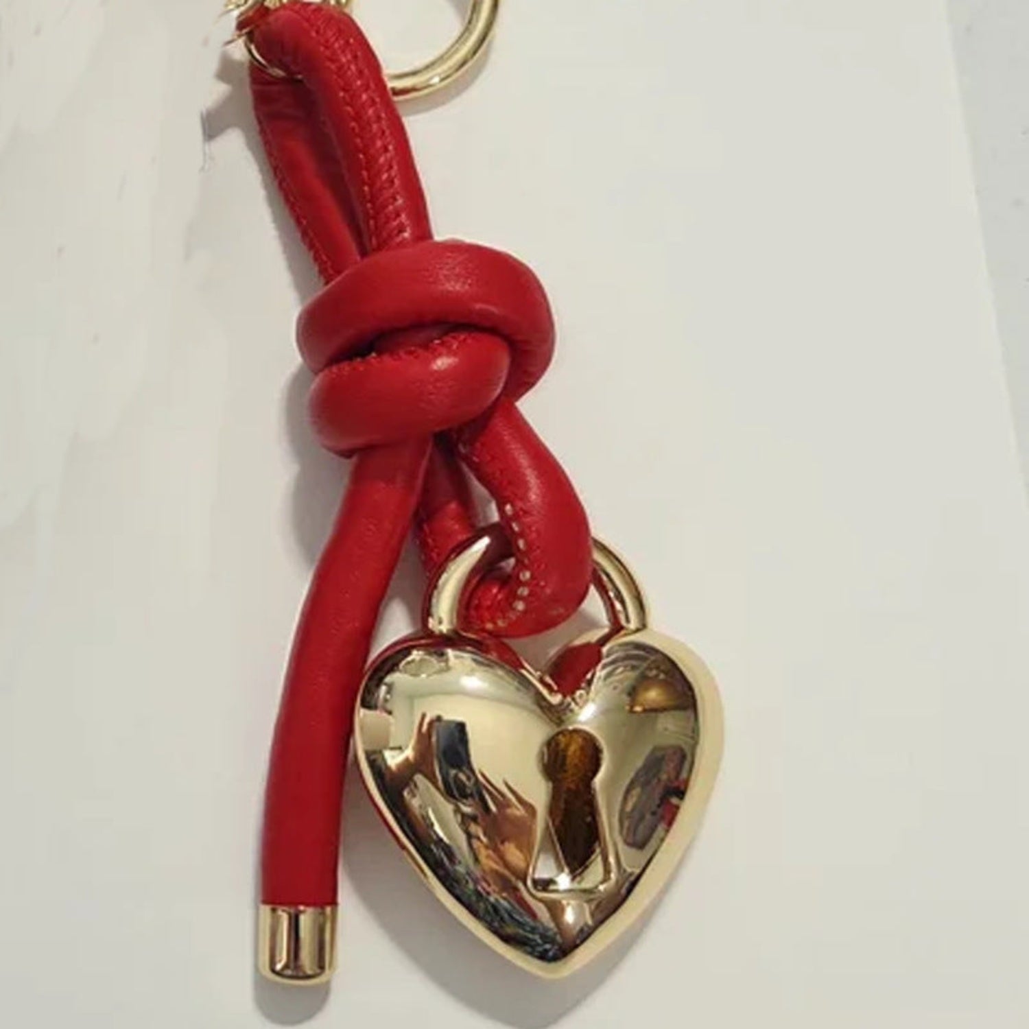 Red Gold Heart Lock Keychain MWK0062