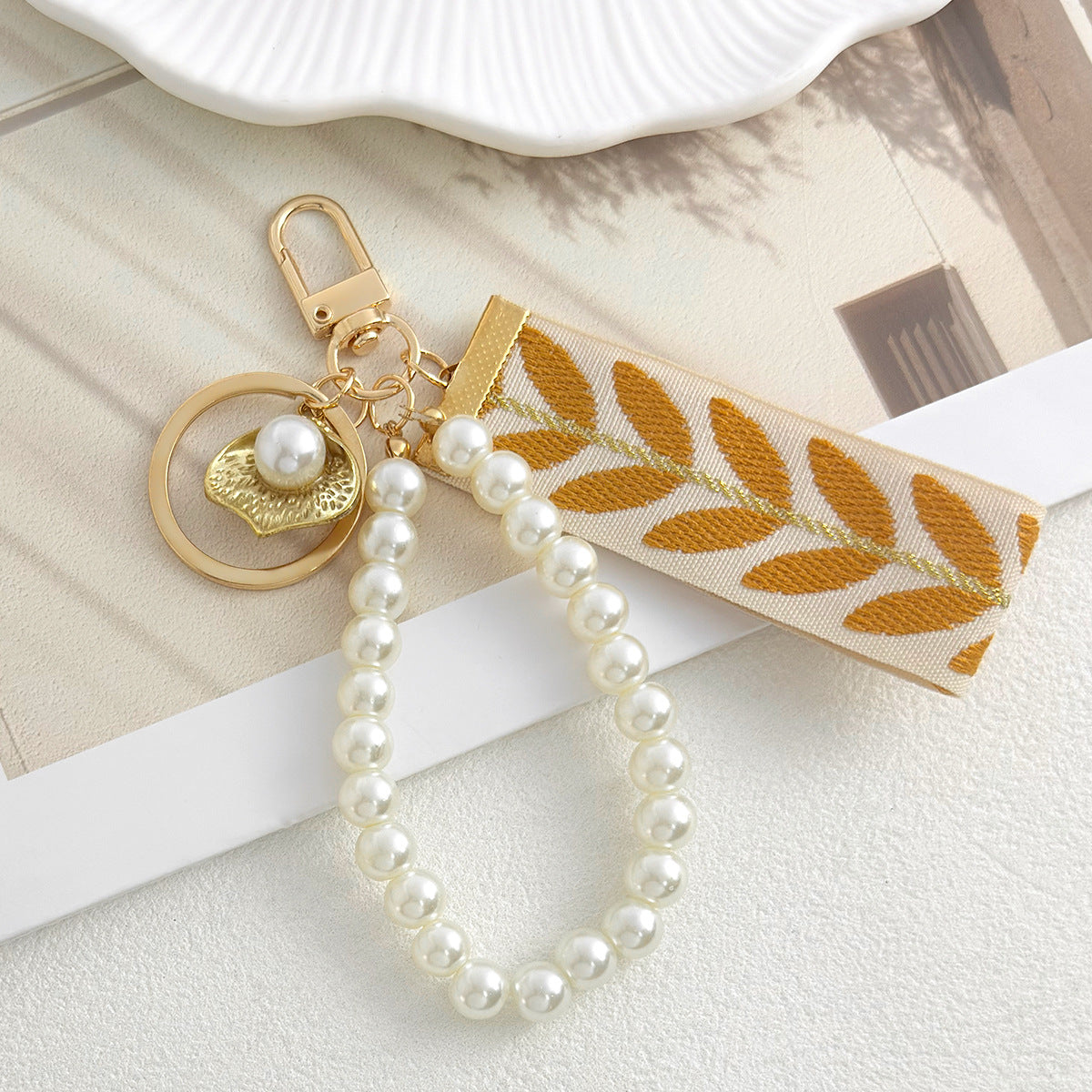 Gold Pearl Leaf Bag Charms MWK0106