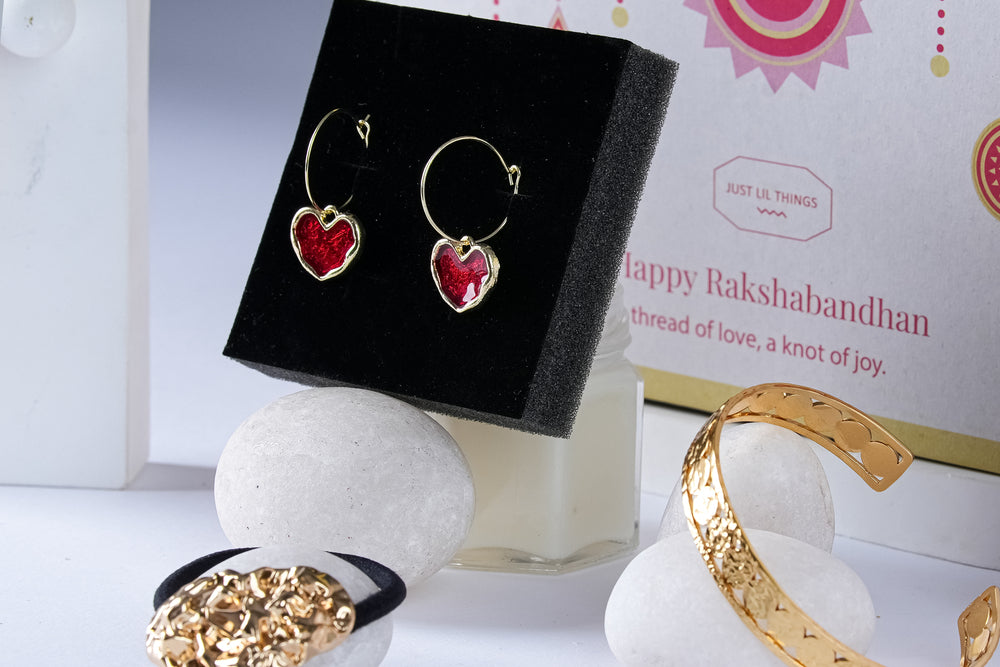 Just Lil Things The Golden Bond – Rakhi Edition RC0011