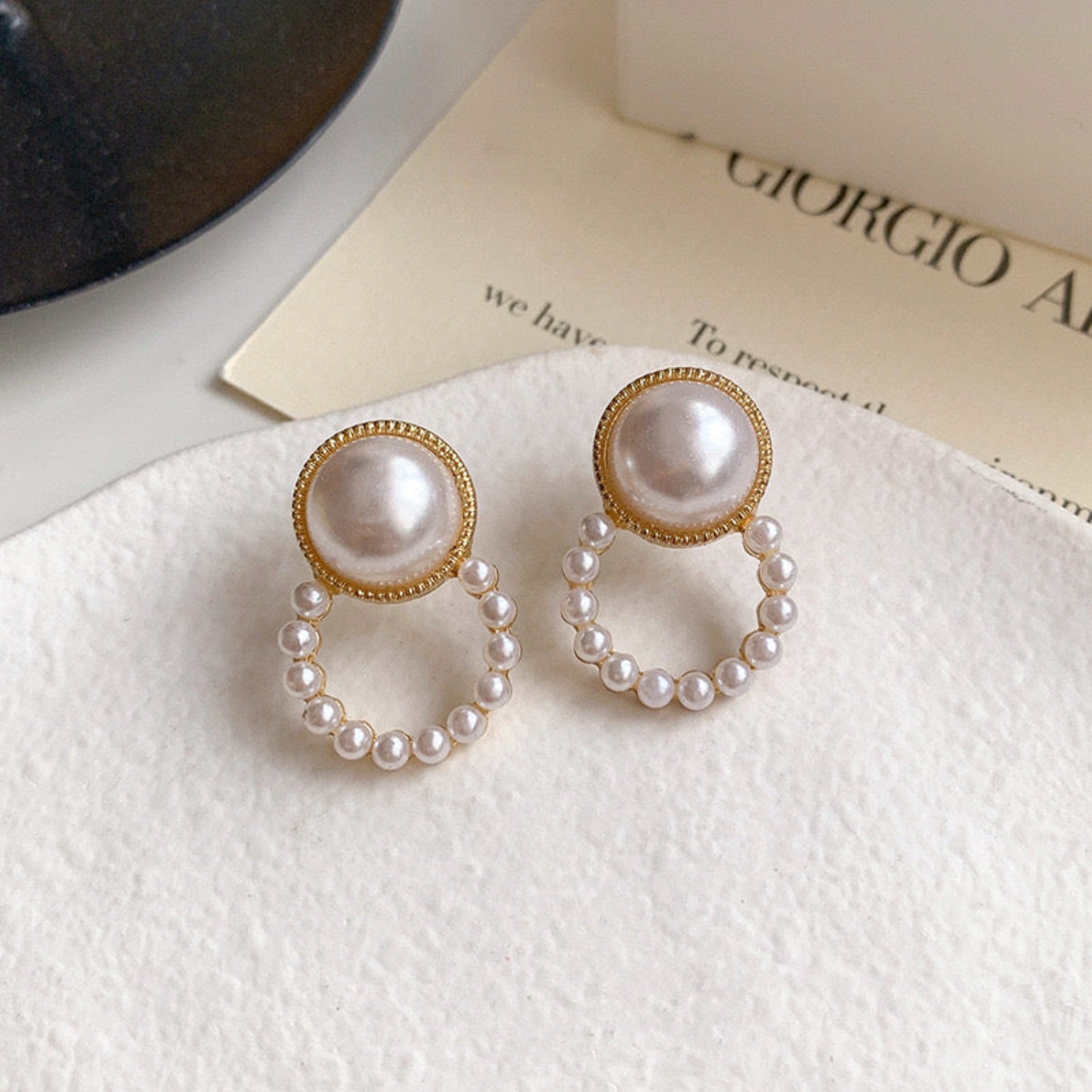 just-lil-things-clip-on-earrings-white-jlt10015