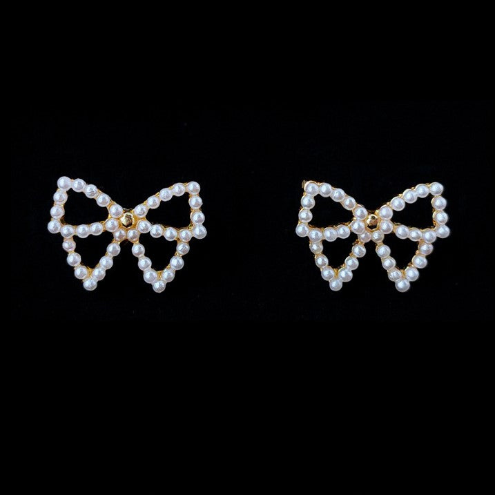 just-lil-things-pin-earrings-white-earrings-jlt10219