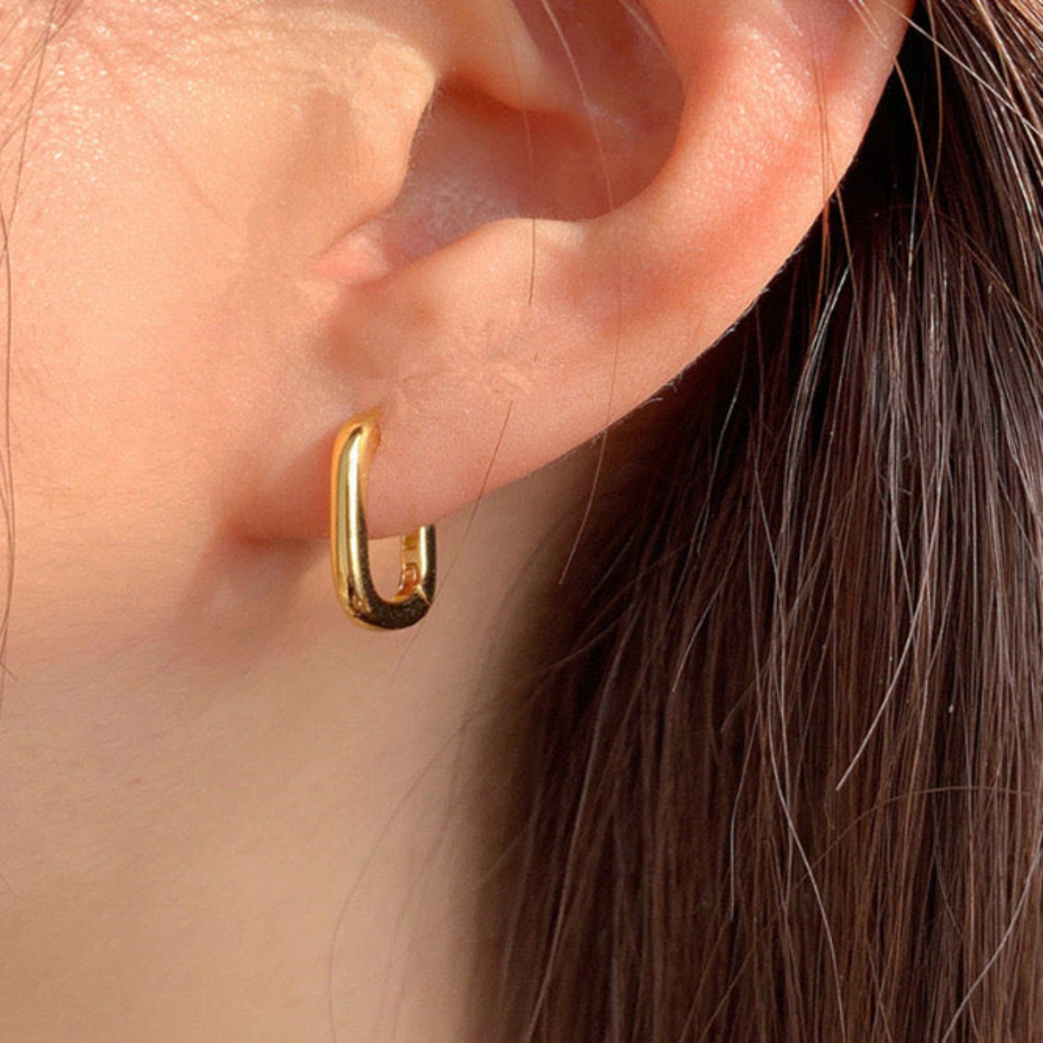 Geometric hoop earring JLT10597