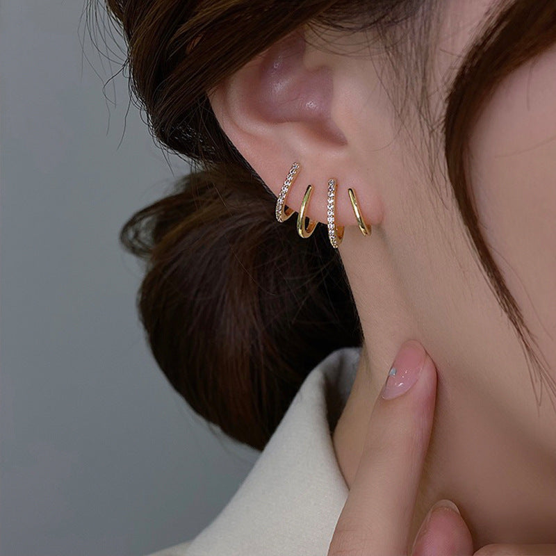 just-lil-things-gold-pin-earrings-jlt11282