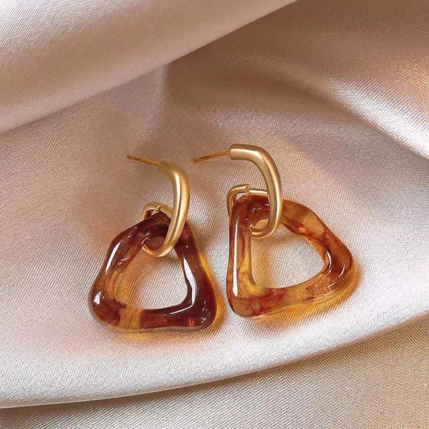 Brown Geometric Pin Earrings JLT11527