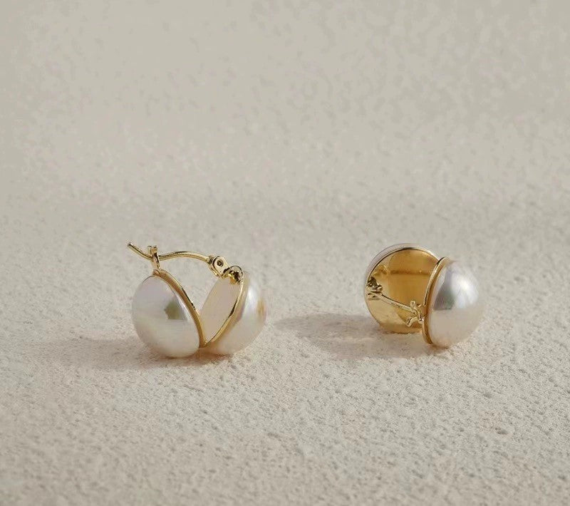 Alluring pearl hoop earrings JLT12062