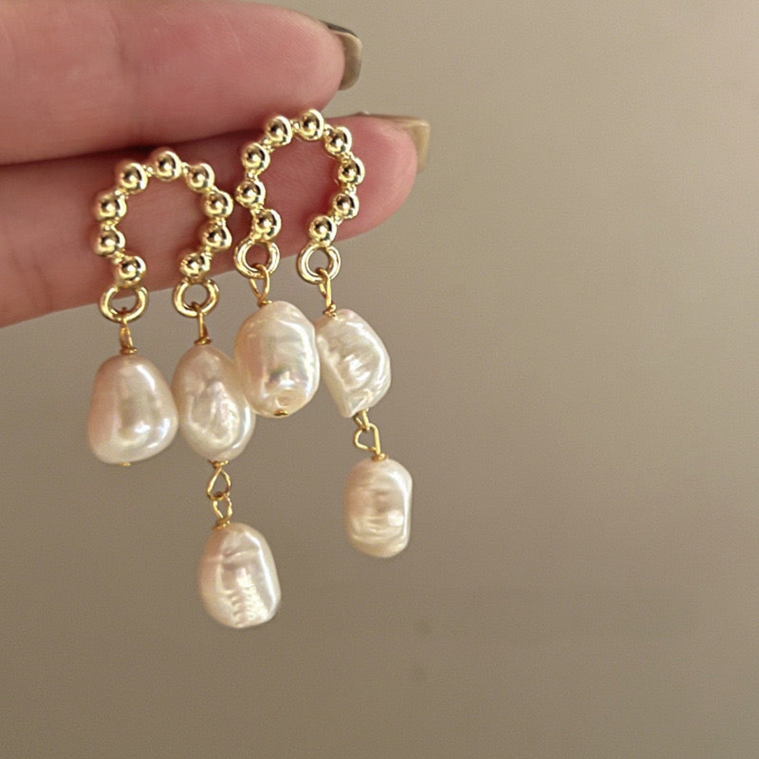just-lil-things-gold-pin-earrings-jlt12071
