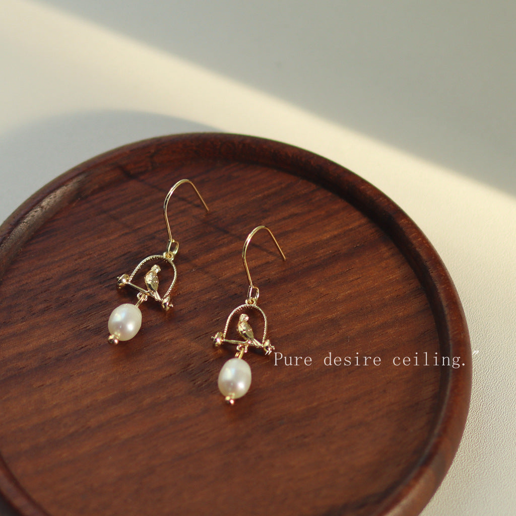 Just lil things Gold Drop Earrings
