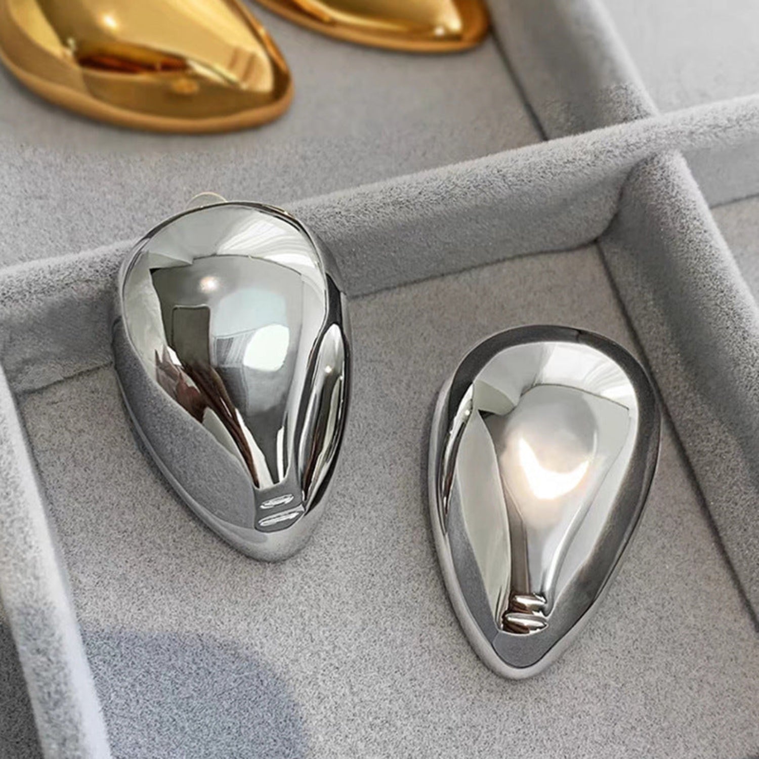 Just lil things pin Earrings