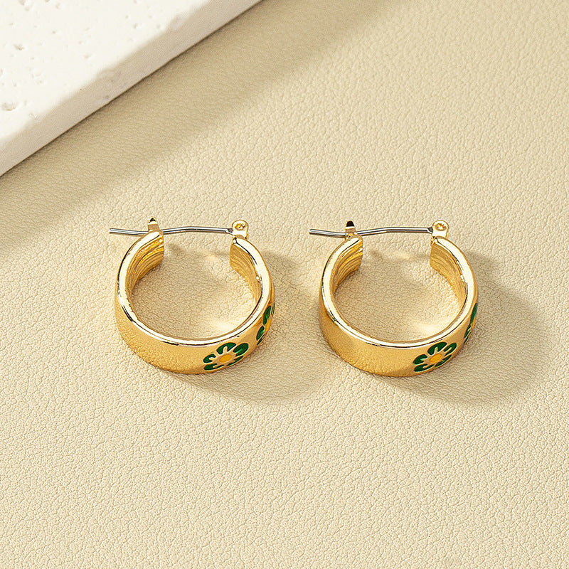 Just lil things Gold Hoop Earrings