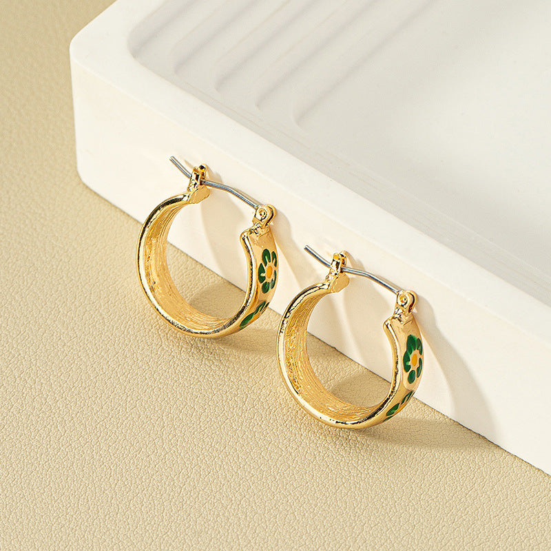 Just lil things Gold Hoop Earrings