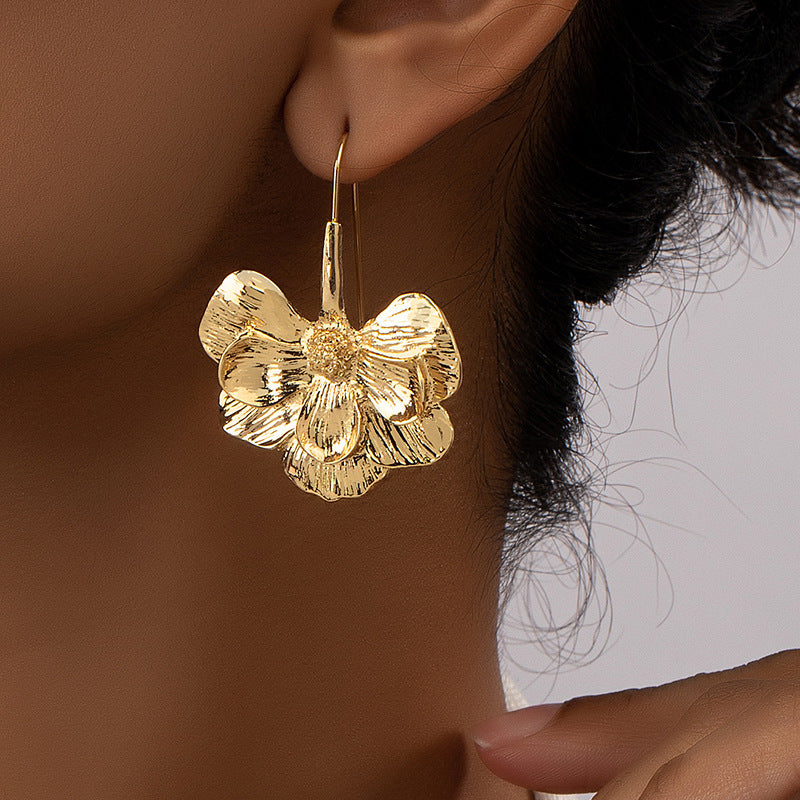 just-lil-things-artificial-earrings-3