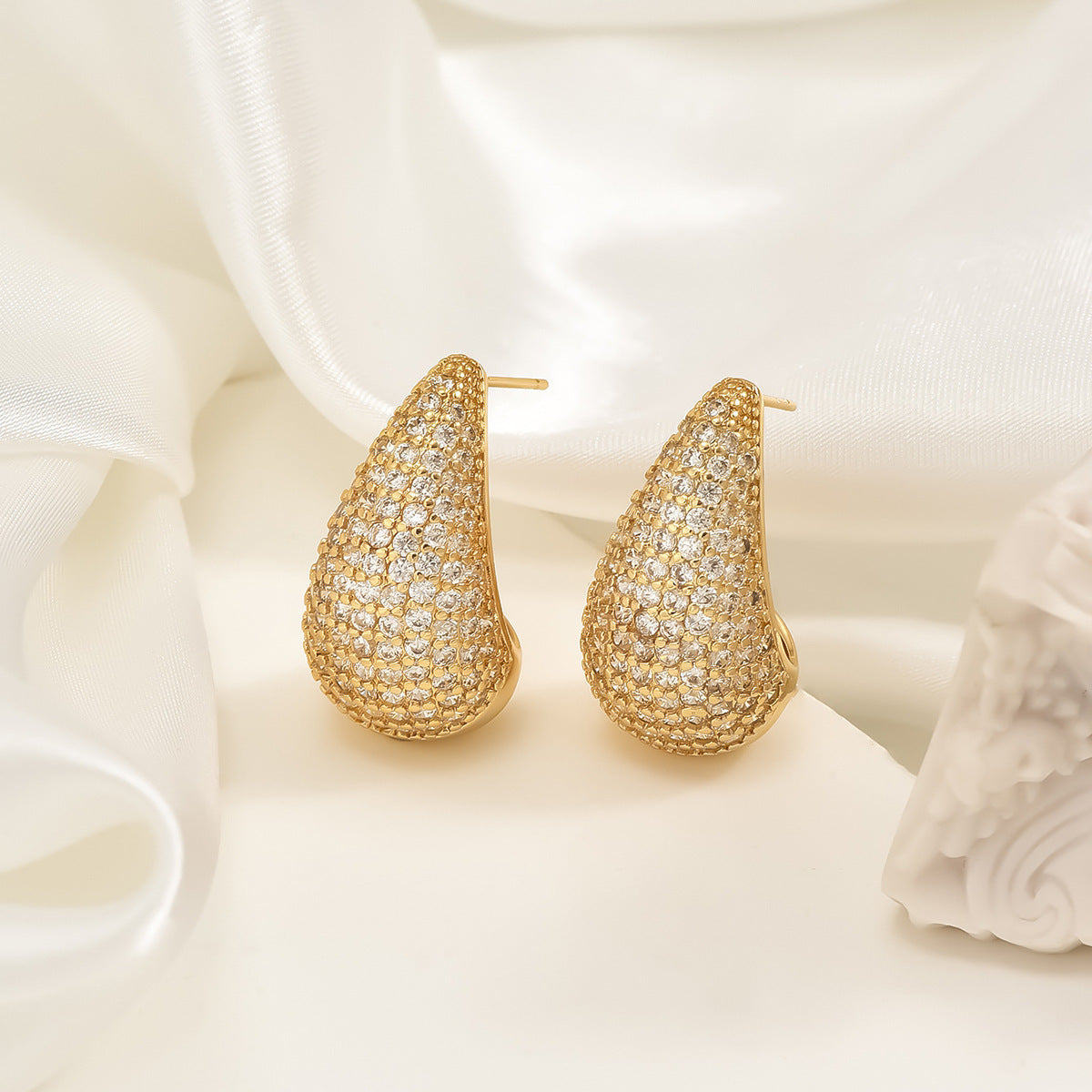 Teardrop Gold Earrings JLT12796