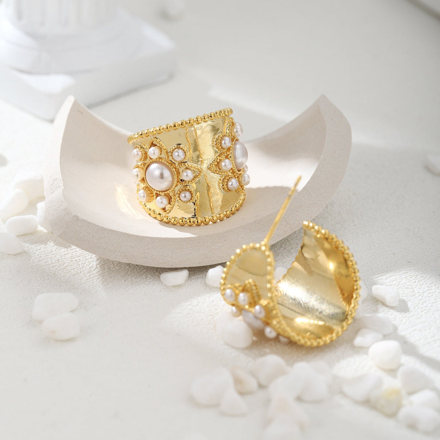 Flower Paved Wide C shaped Gold Earrings JLT12801