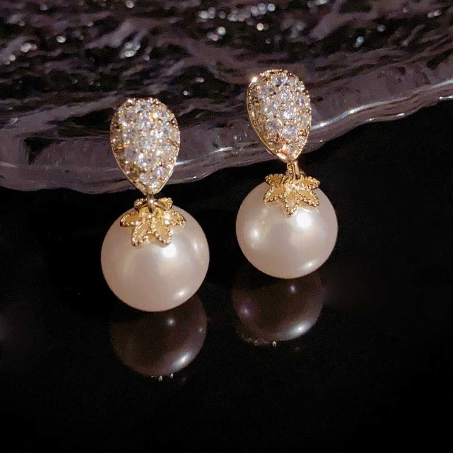 Rain Drop Crystal Bloom Pearl Drop Earrings JLT13022
