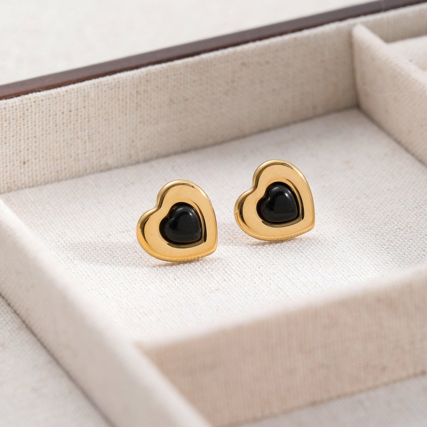 Tiny heart filled love earrings jlt13125