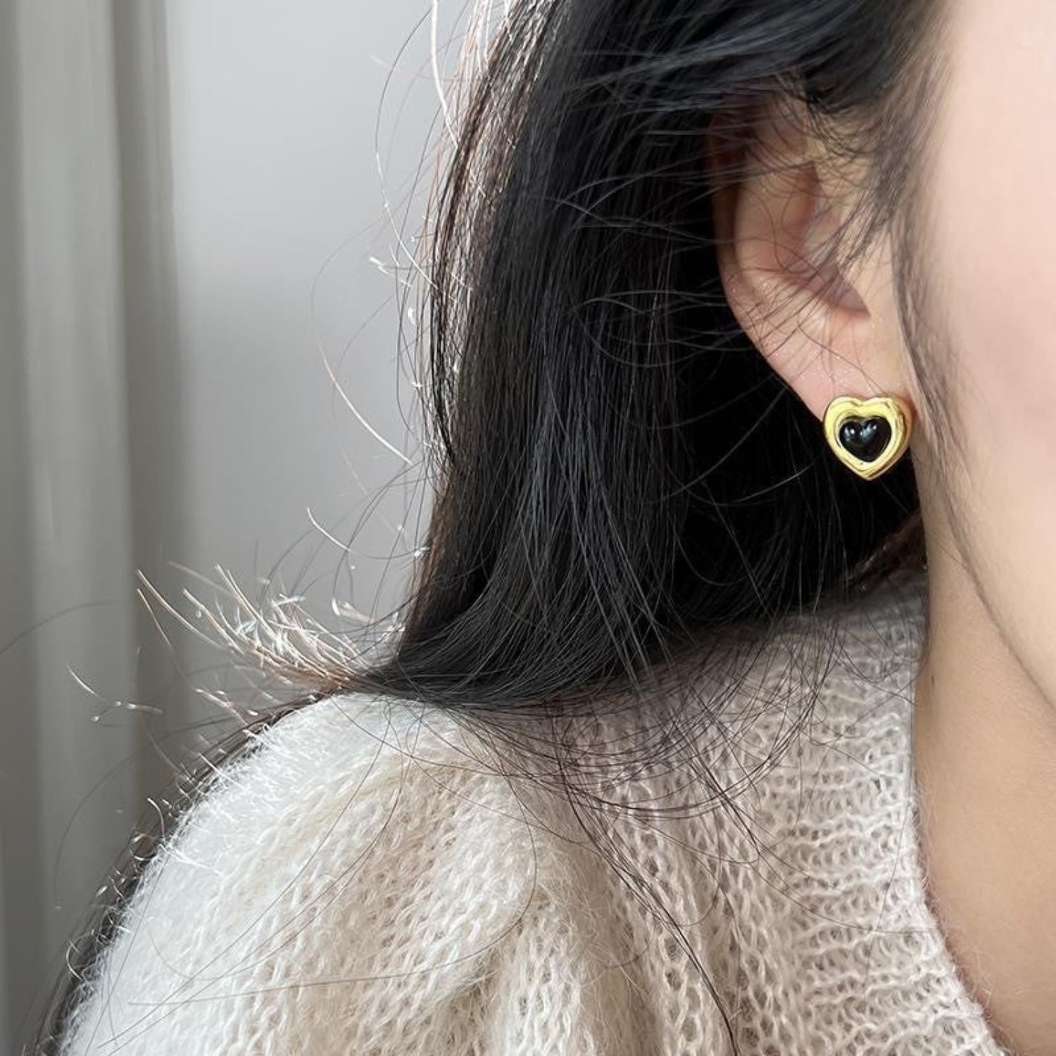 Tiny heart filled love earrings jlt13125