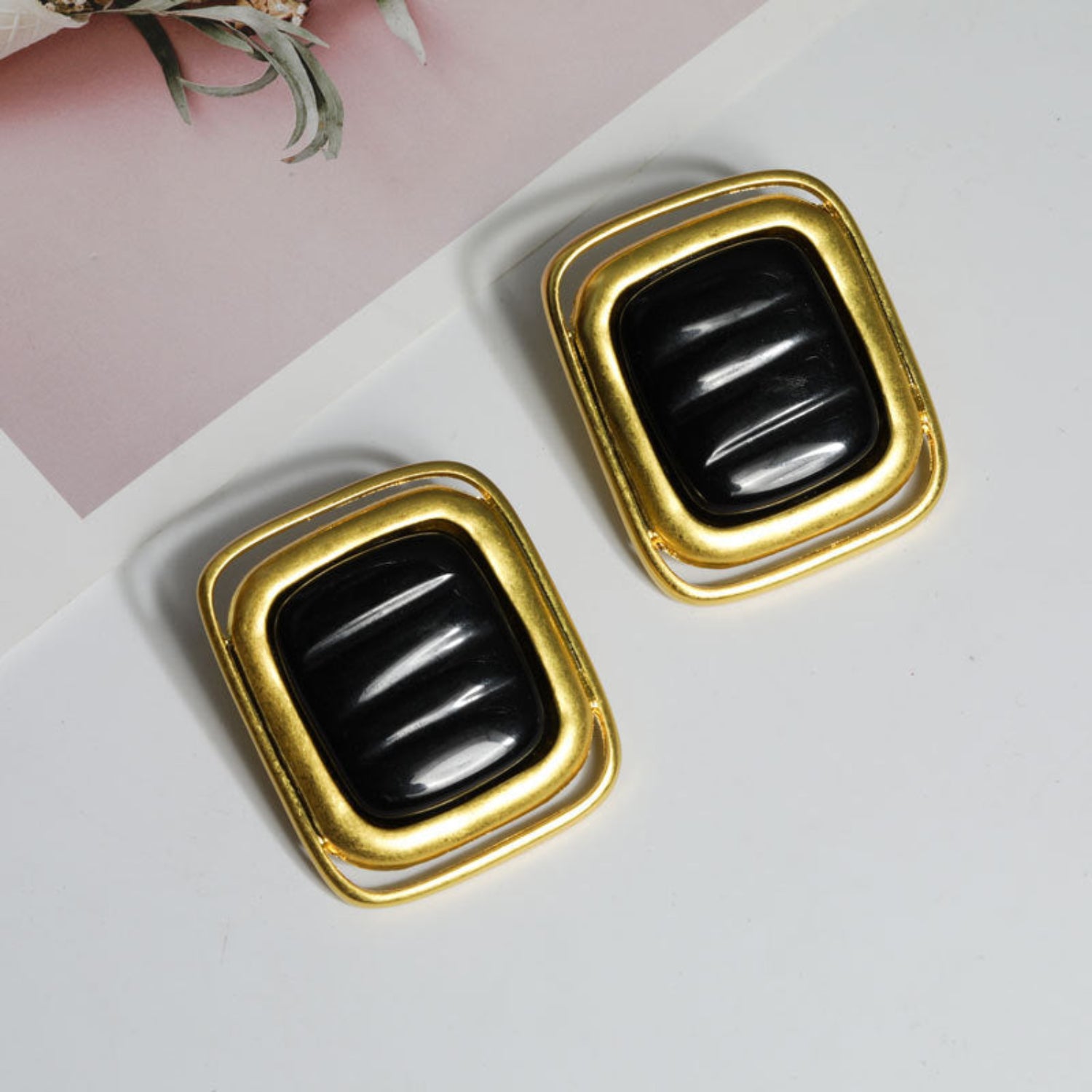 Square black gold framed rectangular earrings jlt13259